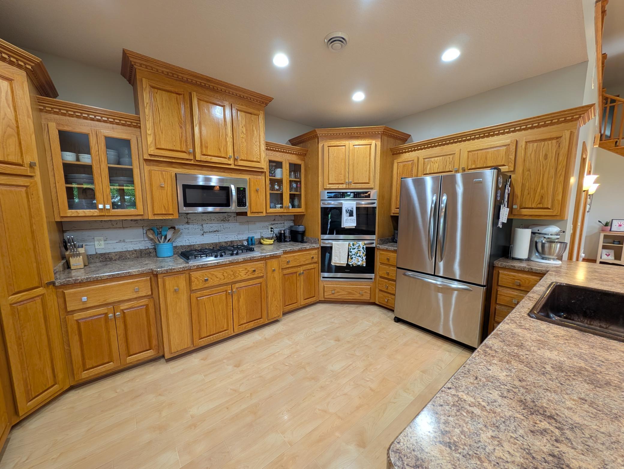 300 Sugarloaf Parkway Property Photo 10