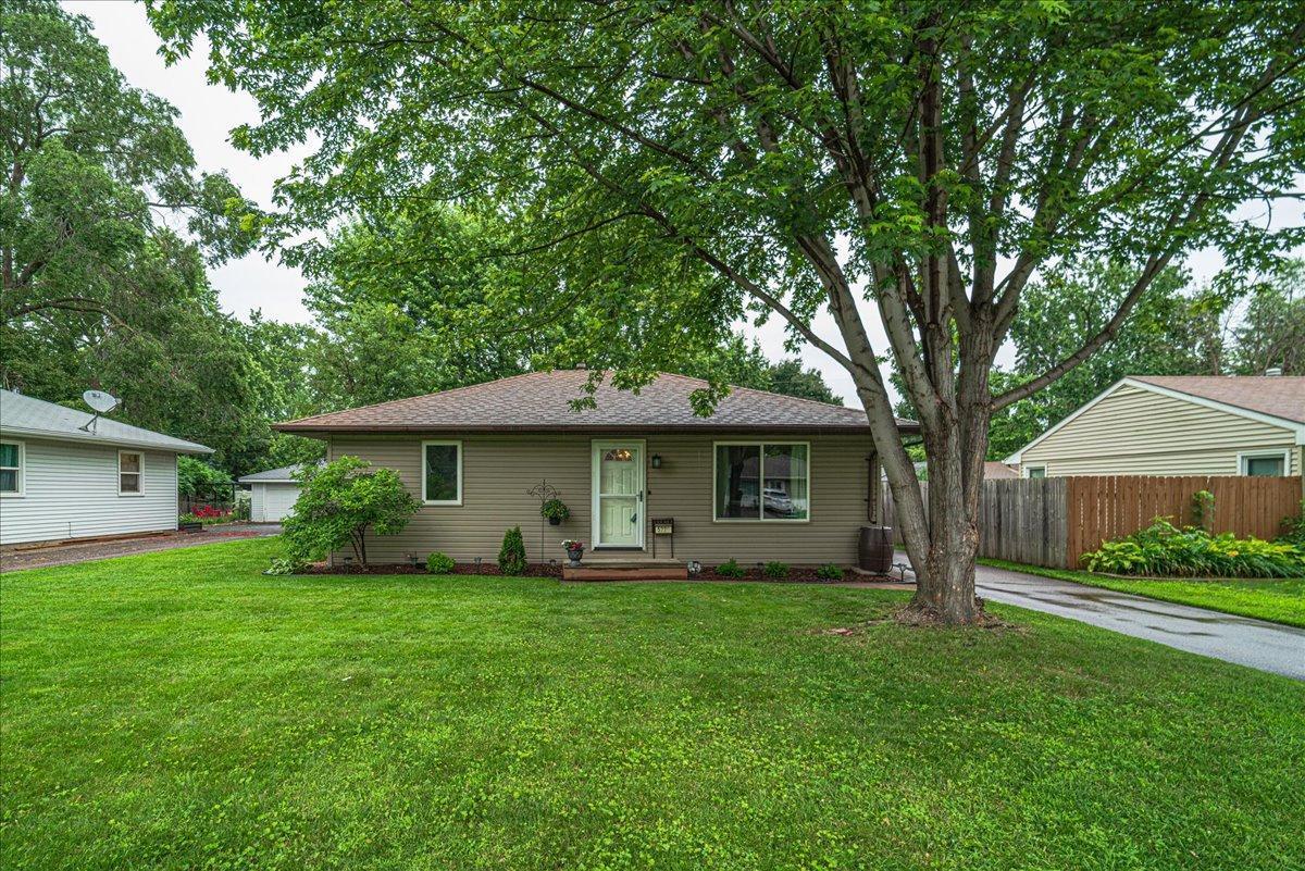 5220 Jersey Avenue Property Photo 1
