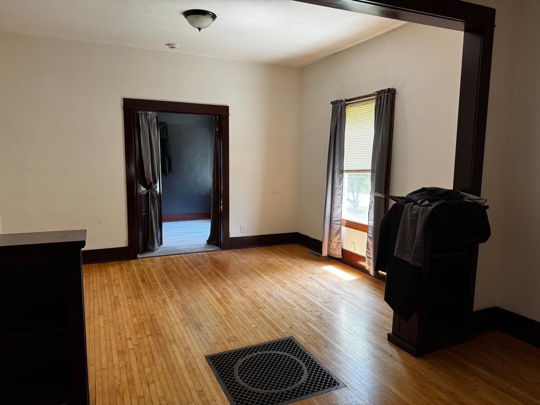 226 N Central Avenue Property Photo 7