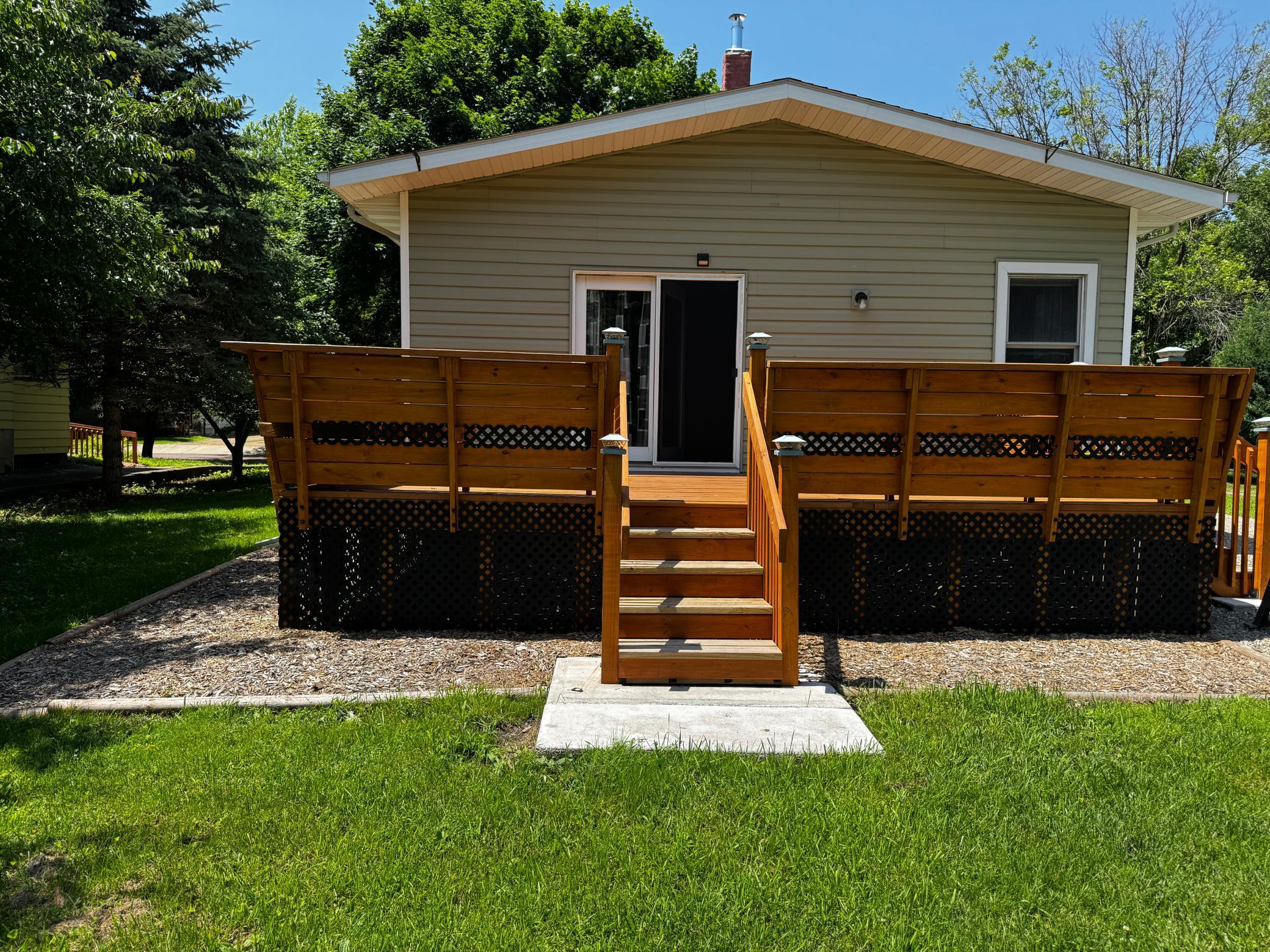226 N Central Avenue Property Photo 9