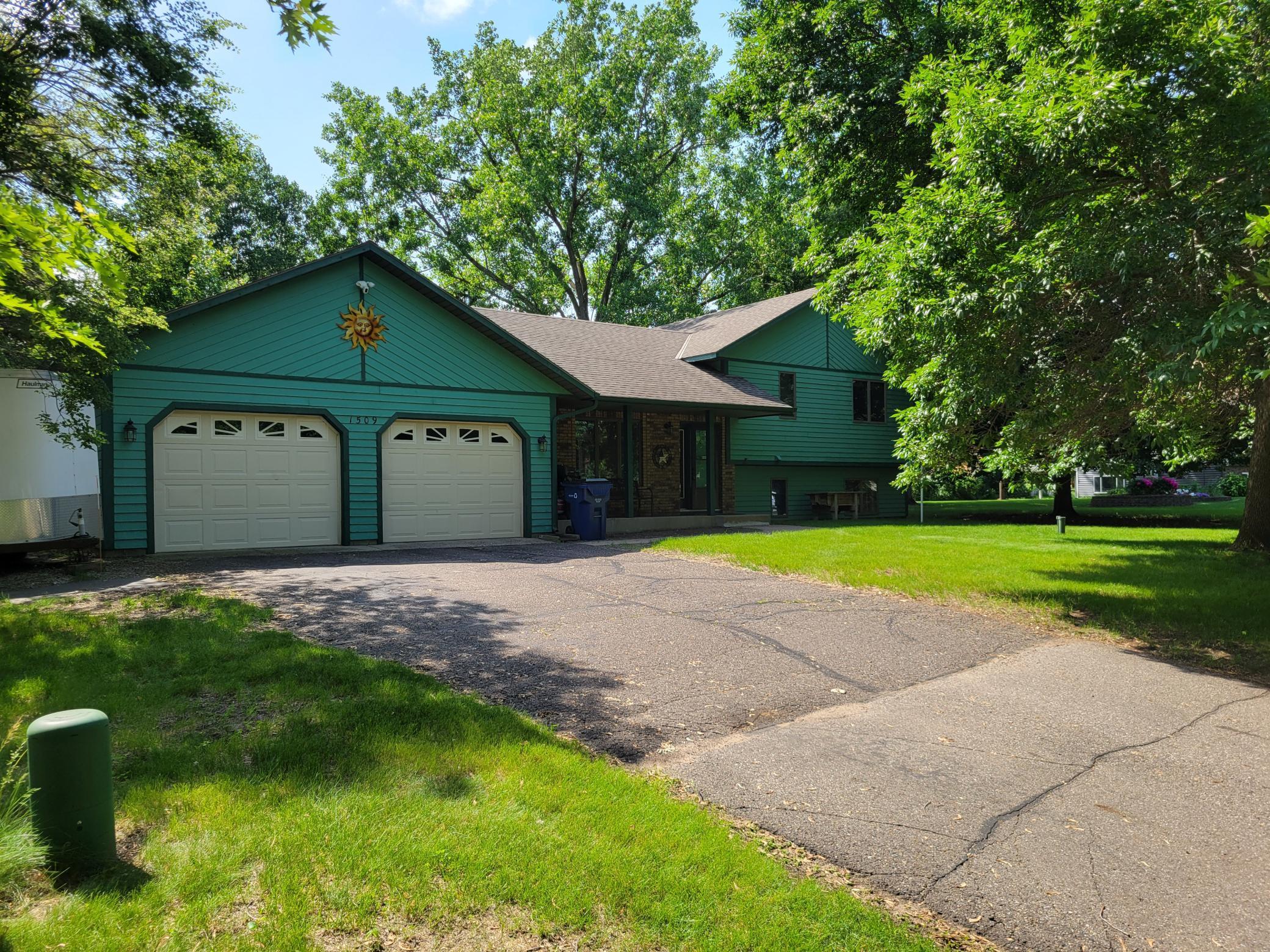 1509 Oxford Lane Property Photo