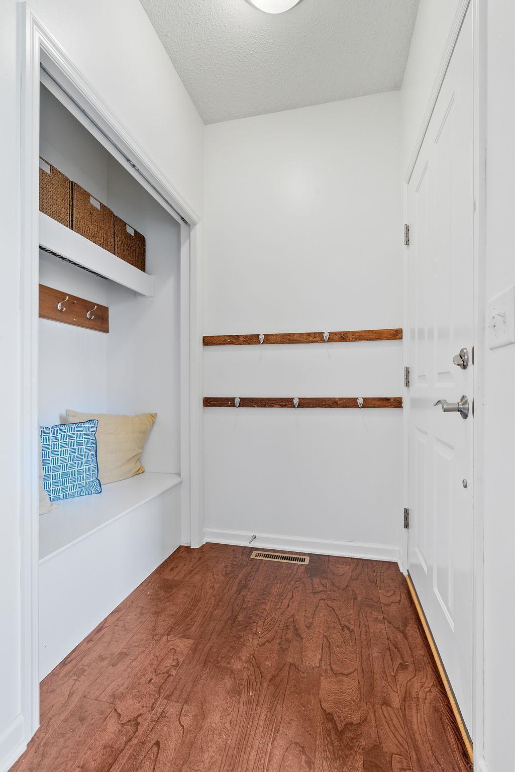 7742 Madelyn Creek Drive Property Photo 4