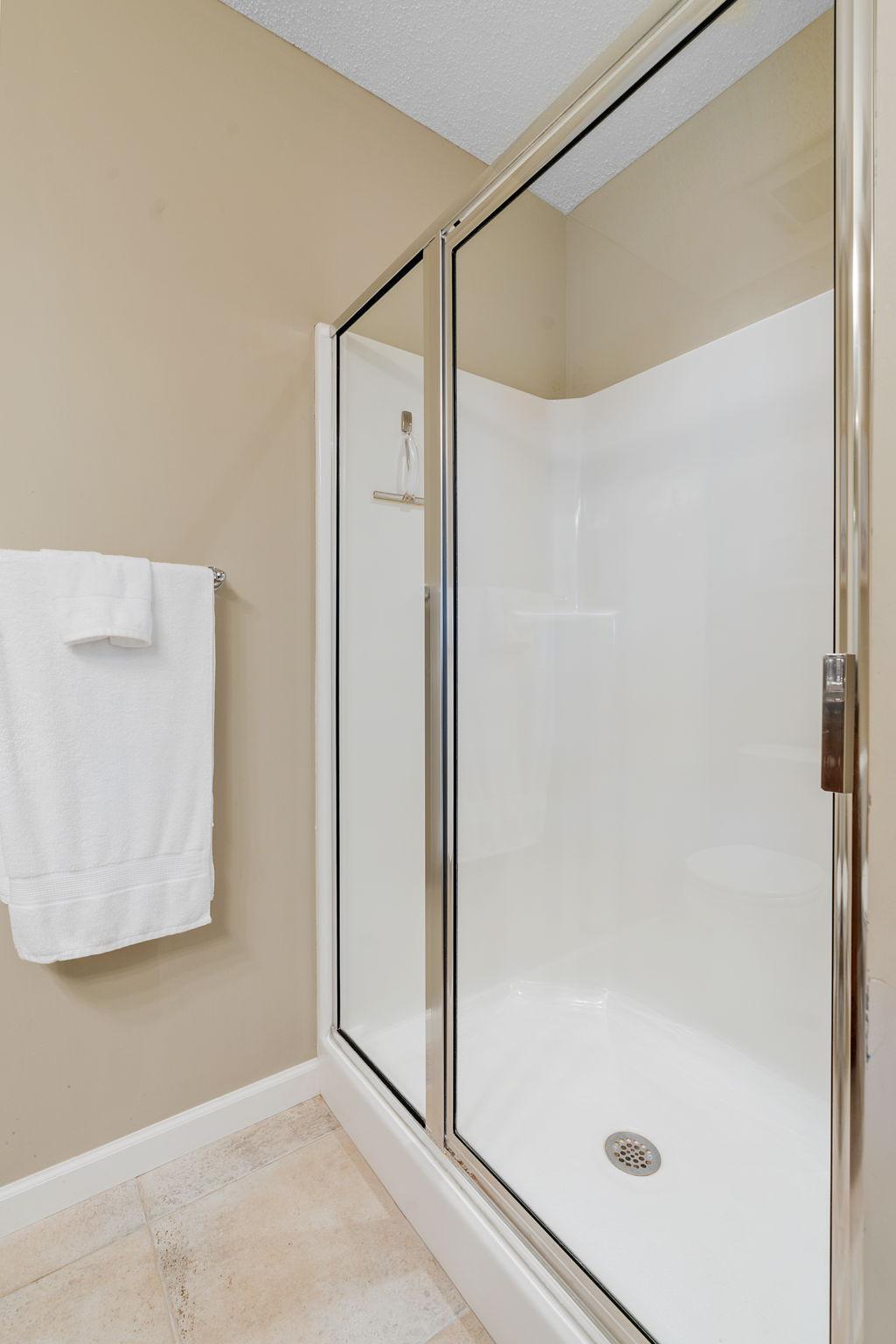 7742 Madelyn Creek Drive Property Photo 19