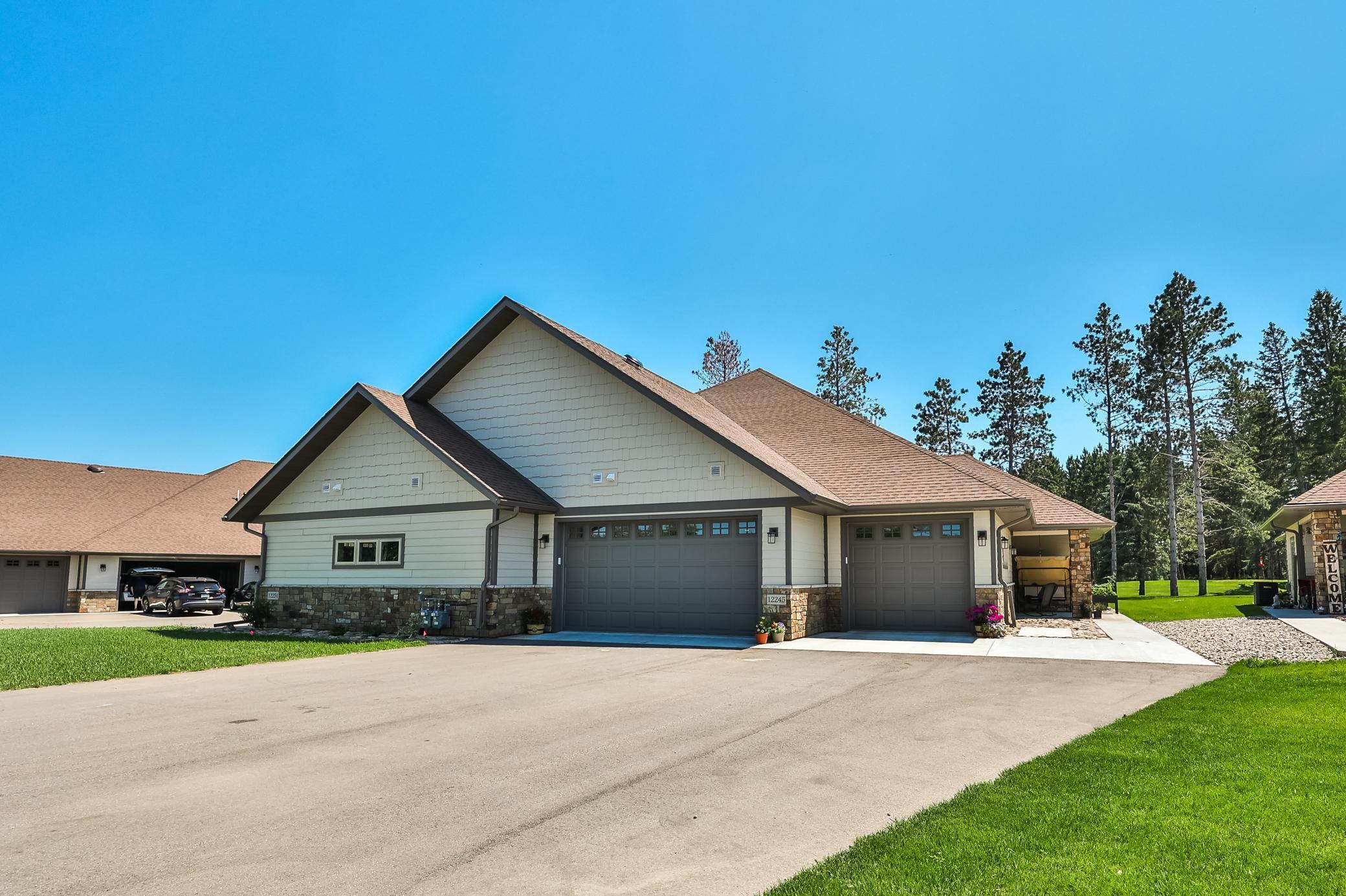 12245 Blueberry Loop Property Photo 1