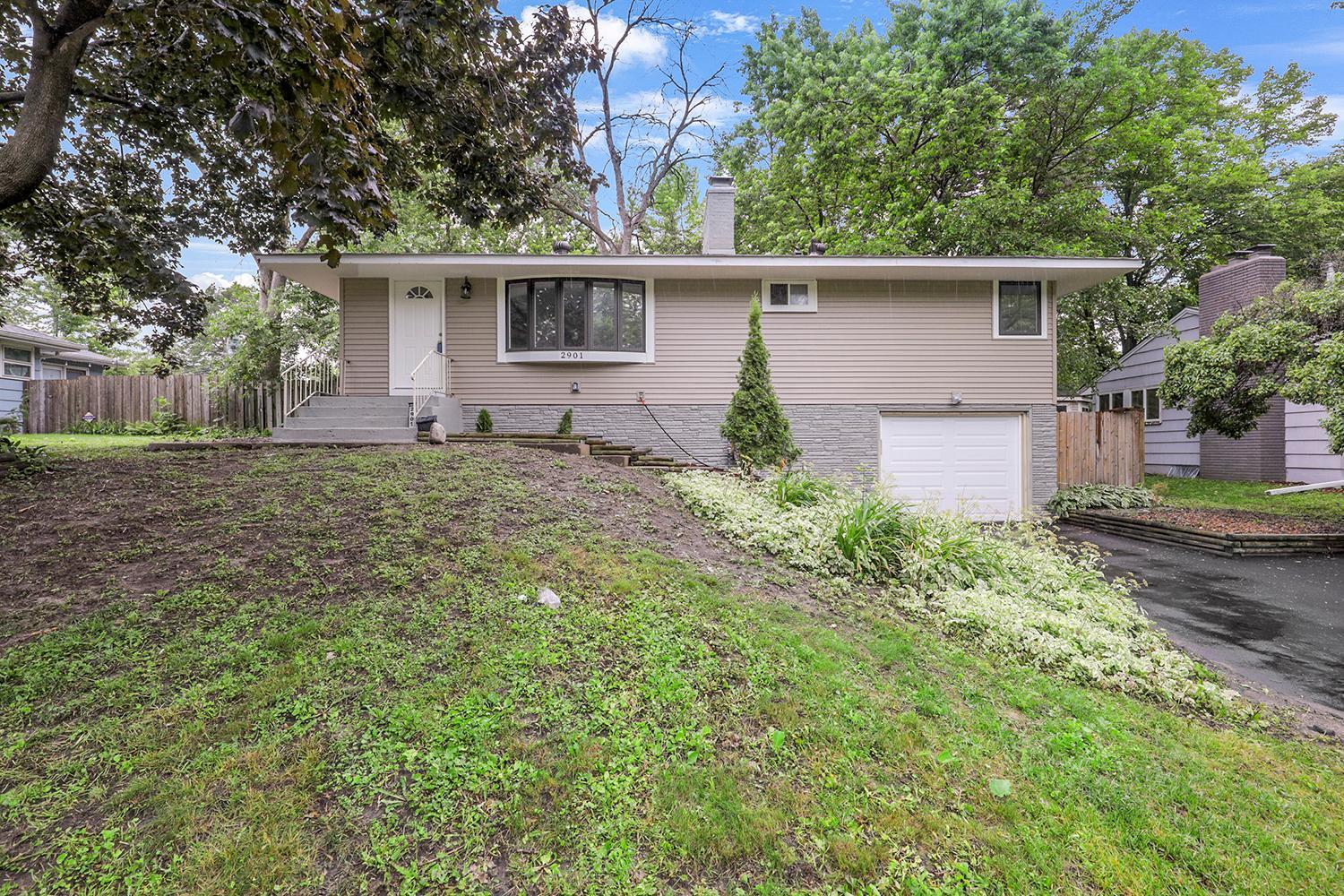 2901 Valle Vista Street Property Photo 1