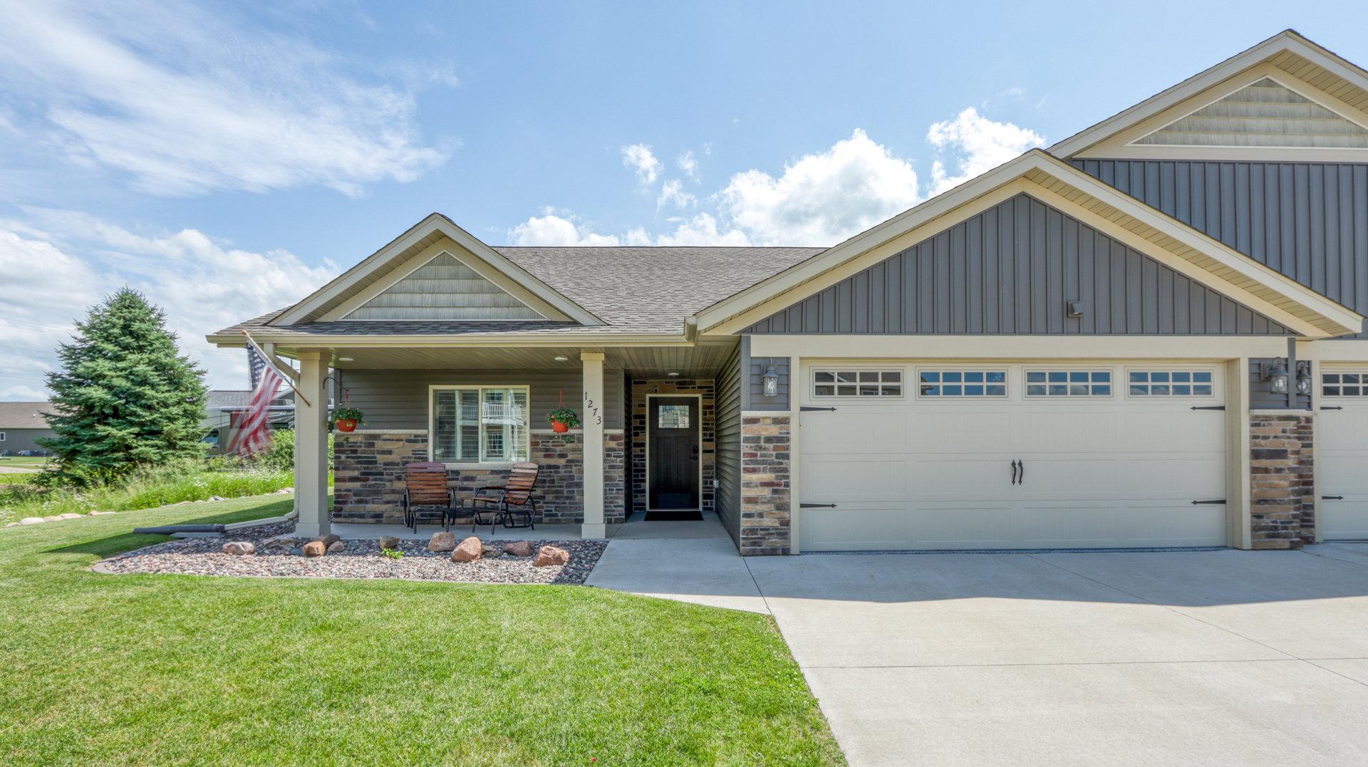 1273 Parkland Drive Property Photo 1