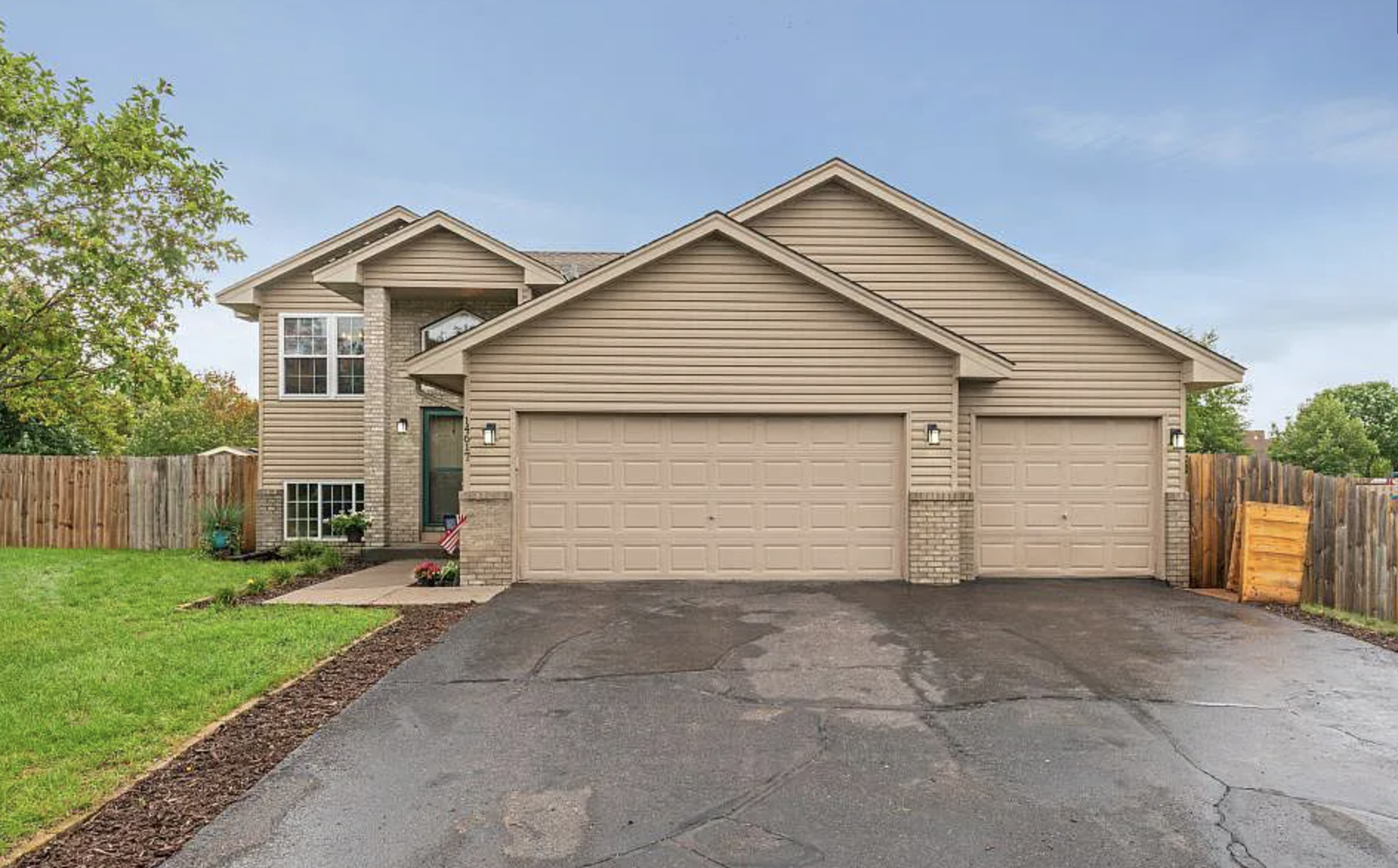14617 Zilla Street Property Photo 1