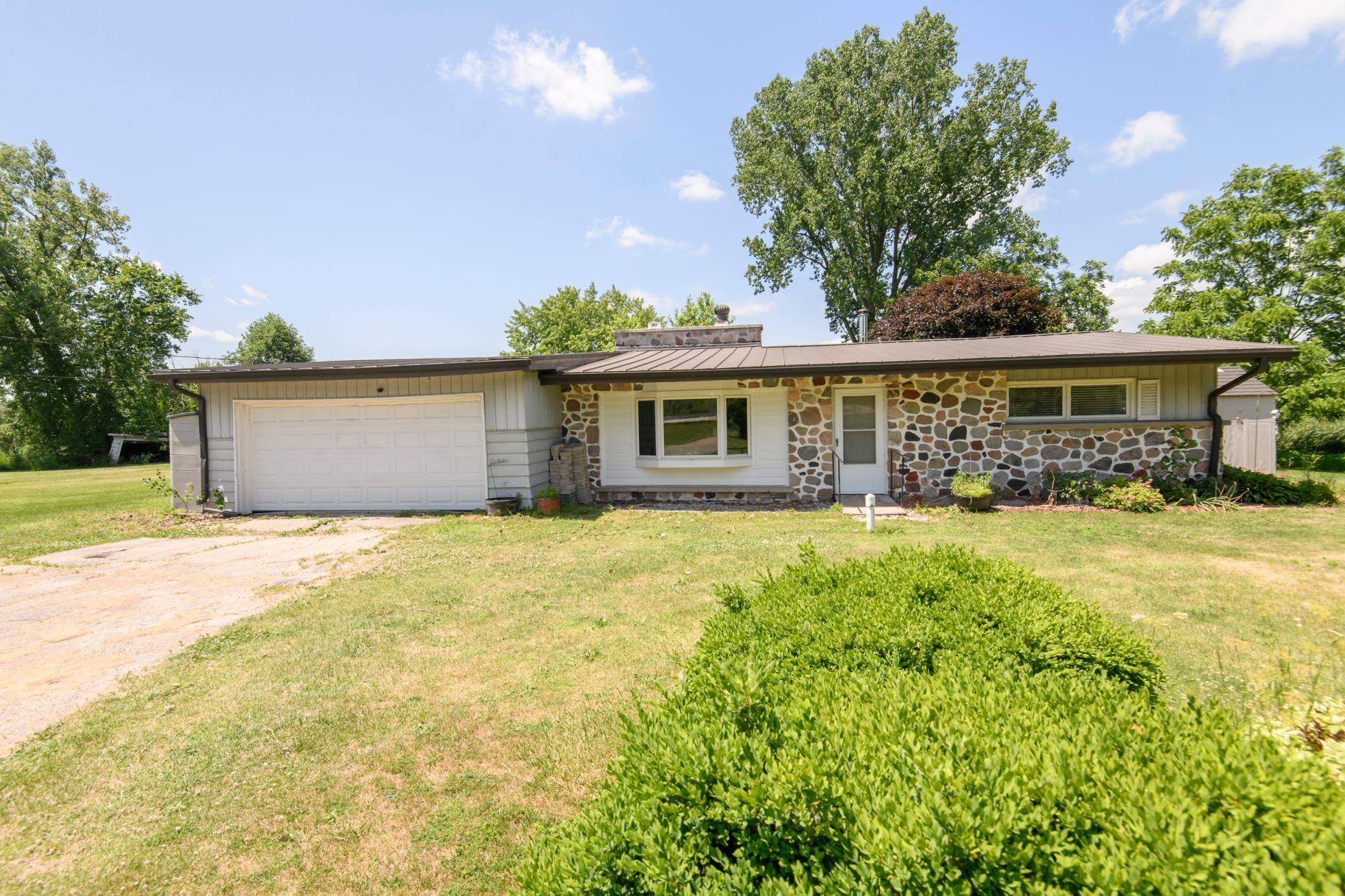W224S9735 Big Bend Drive
