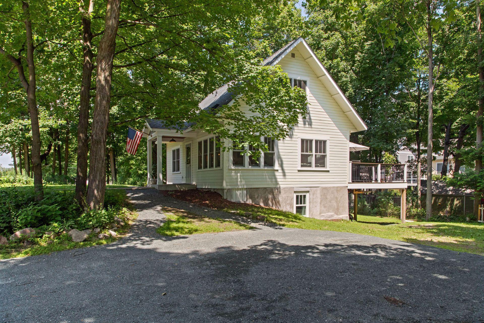3815 Deephaven Avenue Property Photo 1