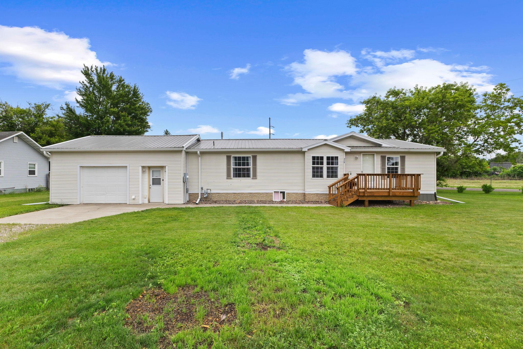 713 Center Street Property Photo 1