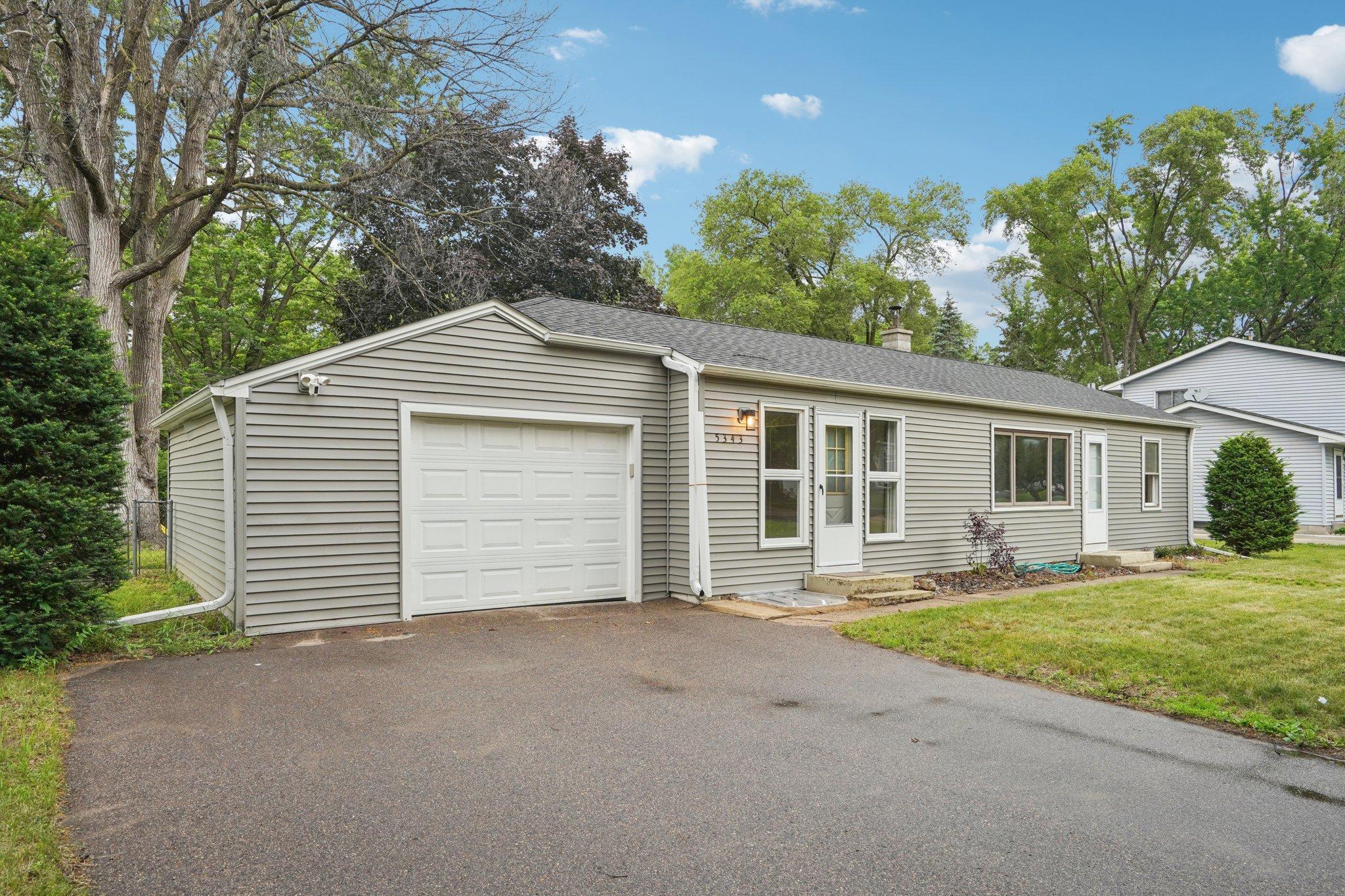 5343 Saint Stephens Street Property Photo 2