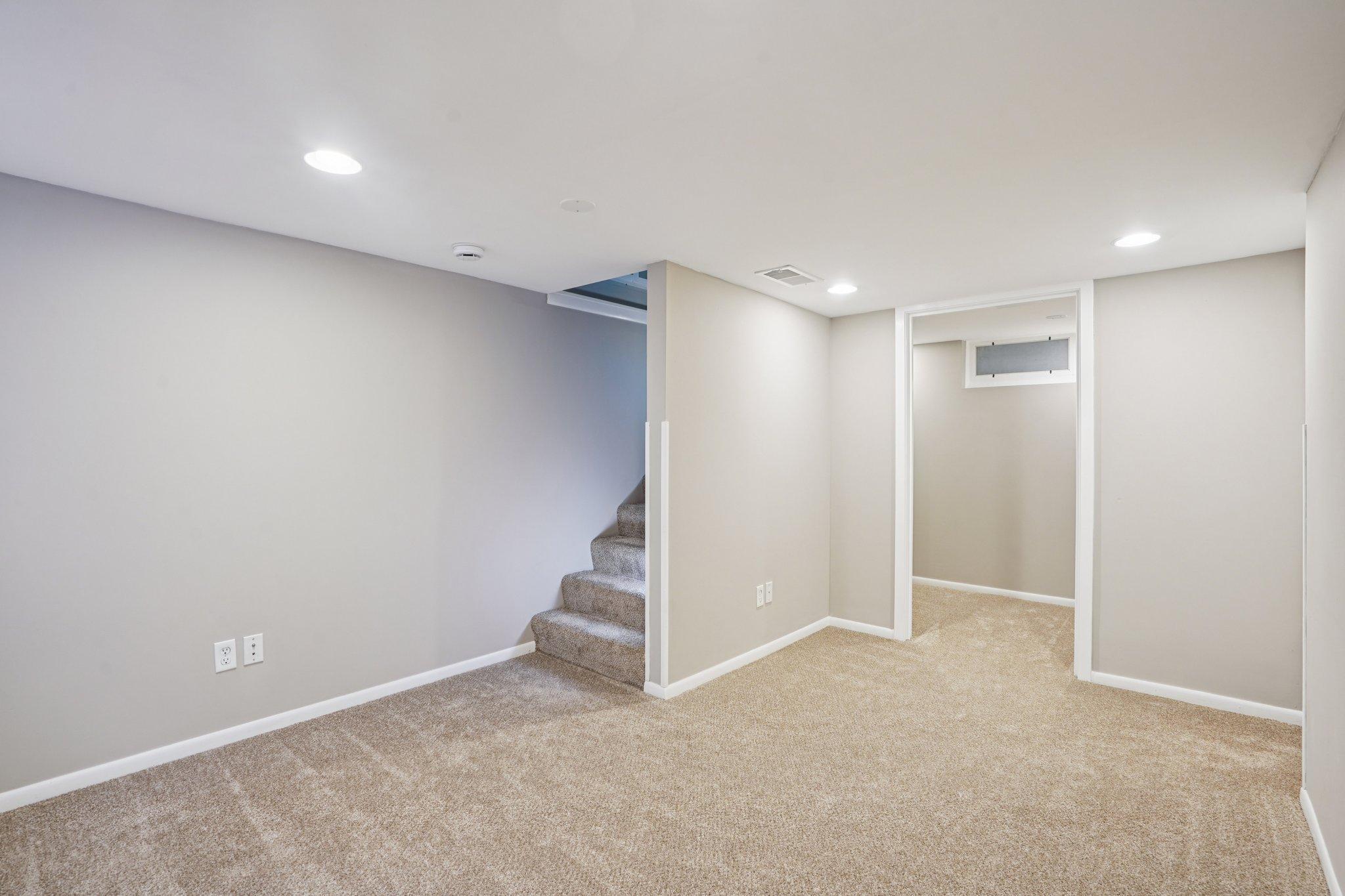 5343 Saint Stephens Street Property Photo 16