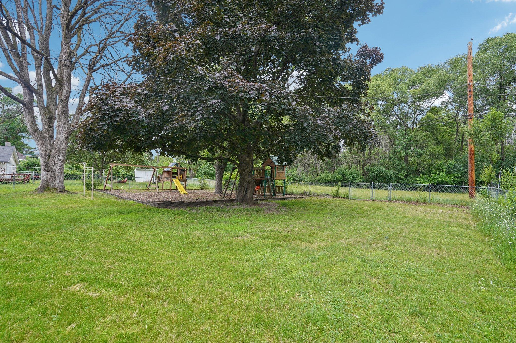 5343 Saint Stephens Street Property Photo 20