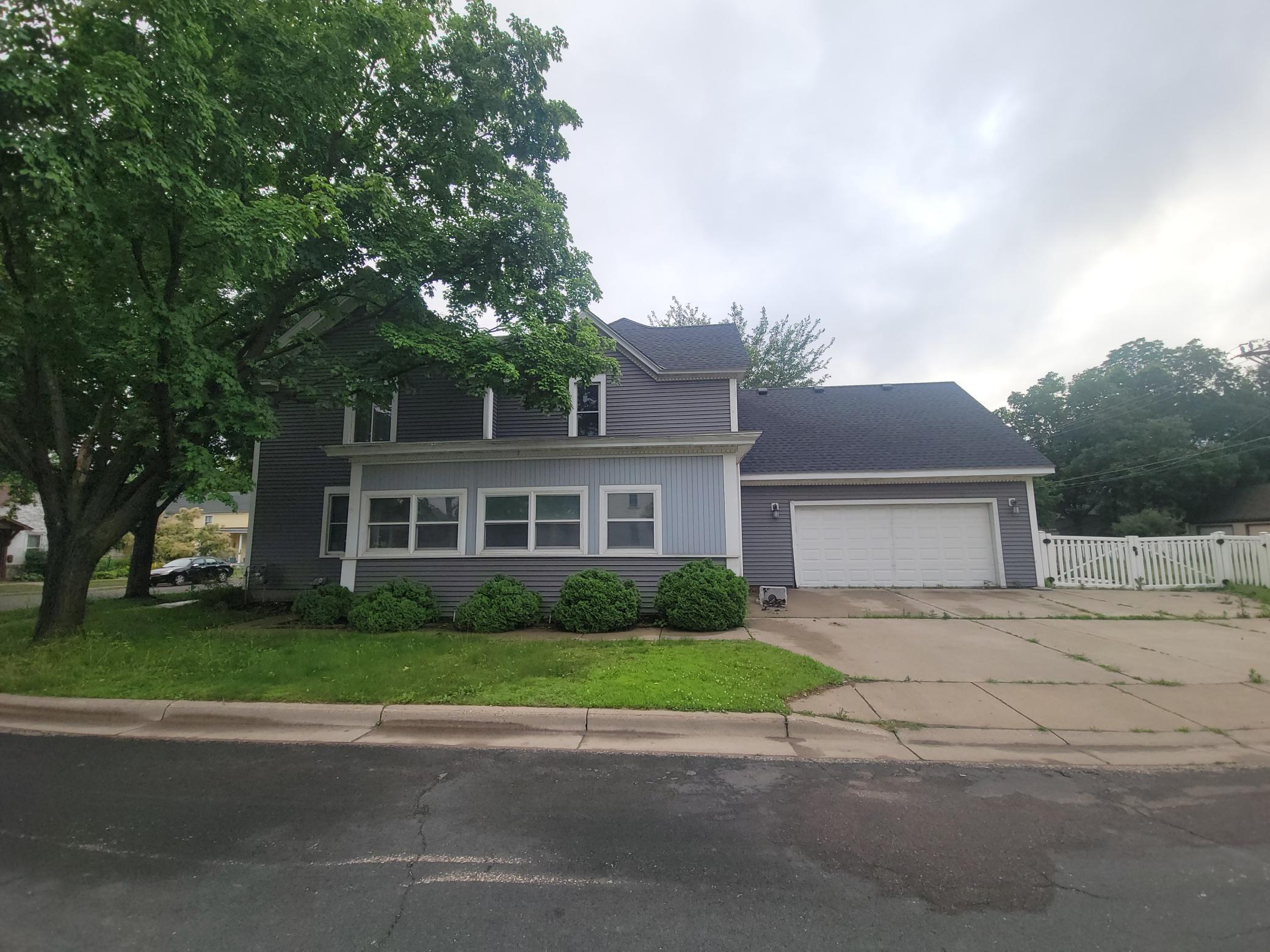 302 3rd Street Property Photo 1
