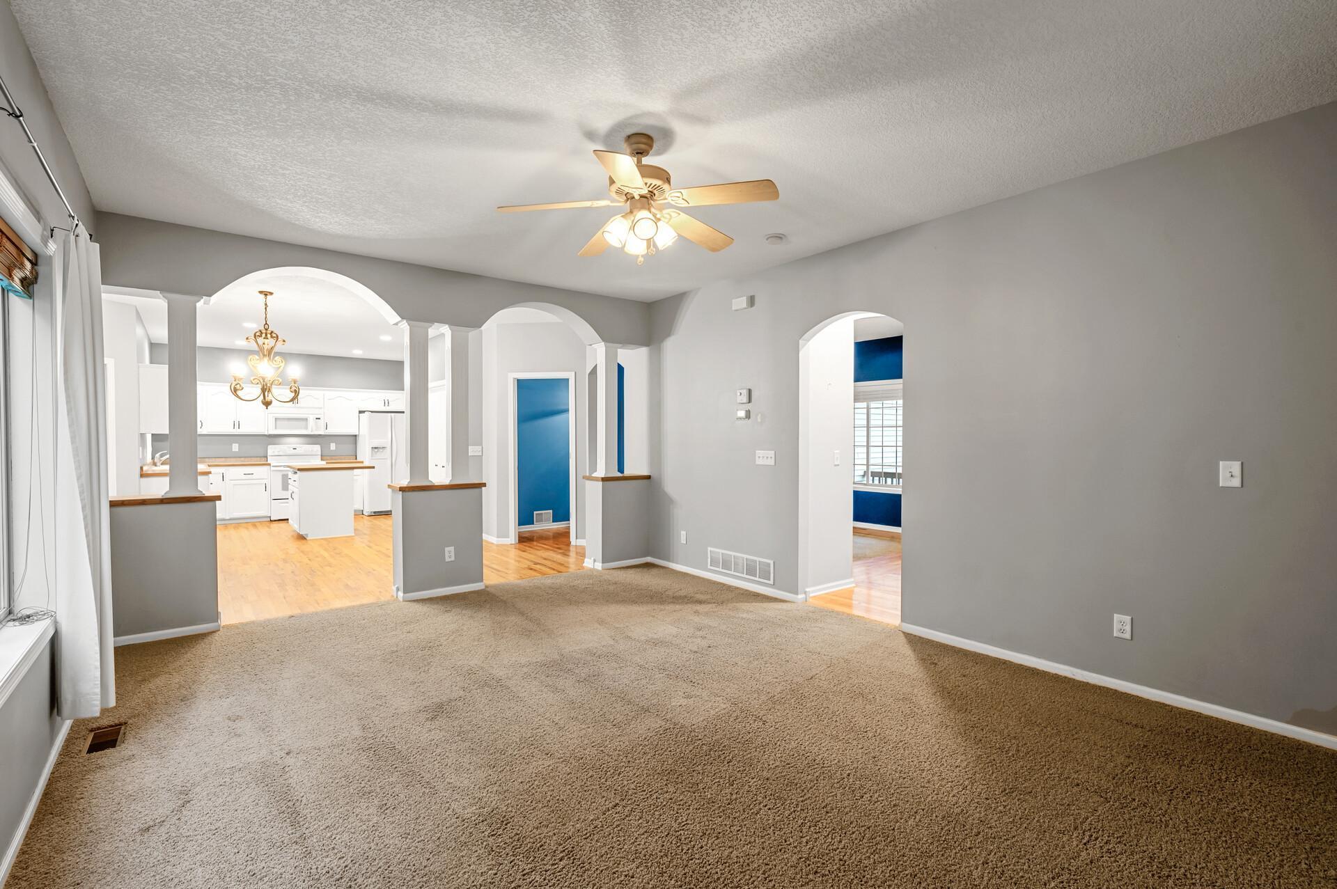 2403 Meadow Drive Property Photo 10