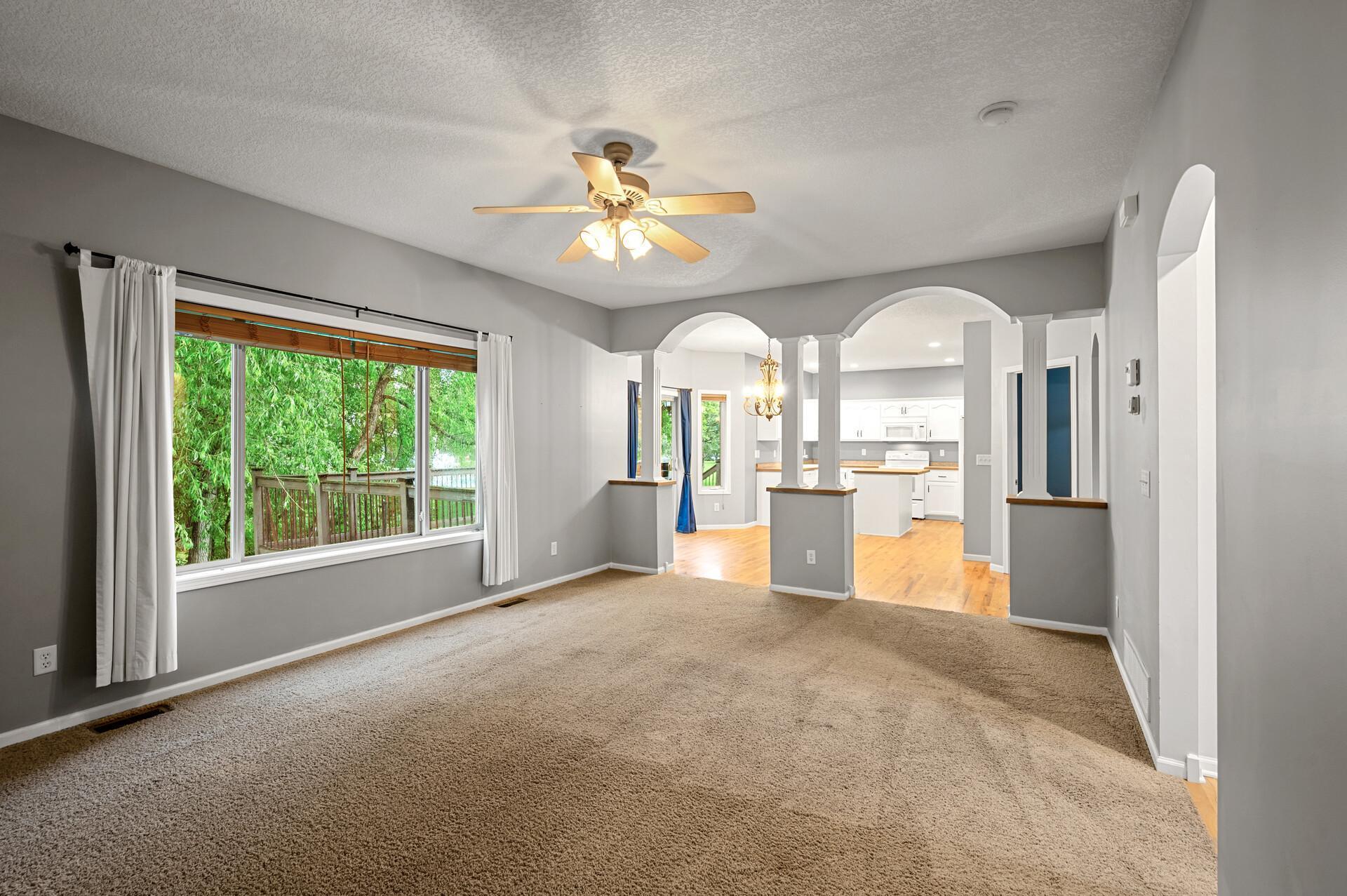 2403 Meadow Drive Property Photo 11