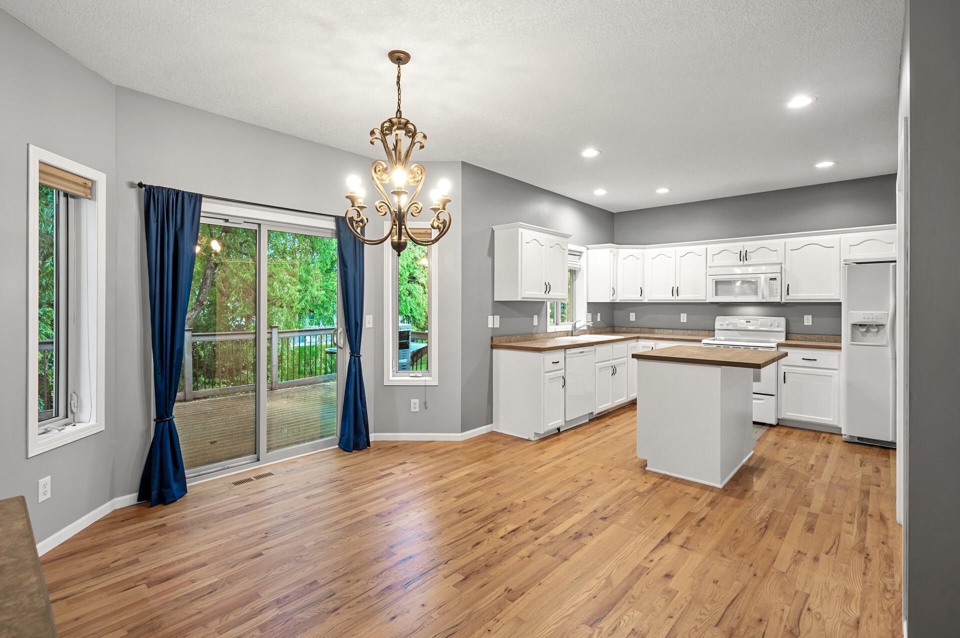 2403 Meadow Drive Property Photo 13