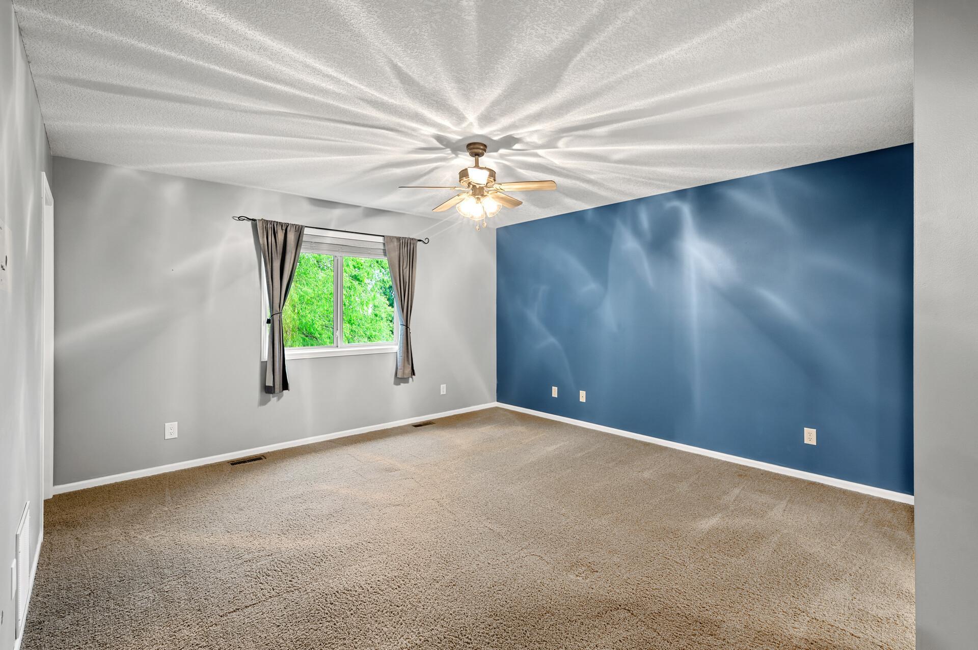 2403 Meadow Drive Property Photo 28
