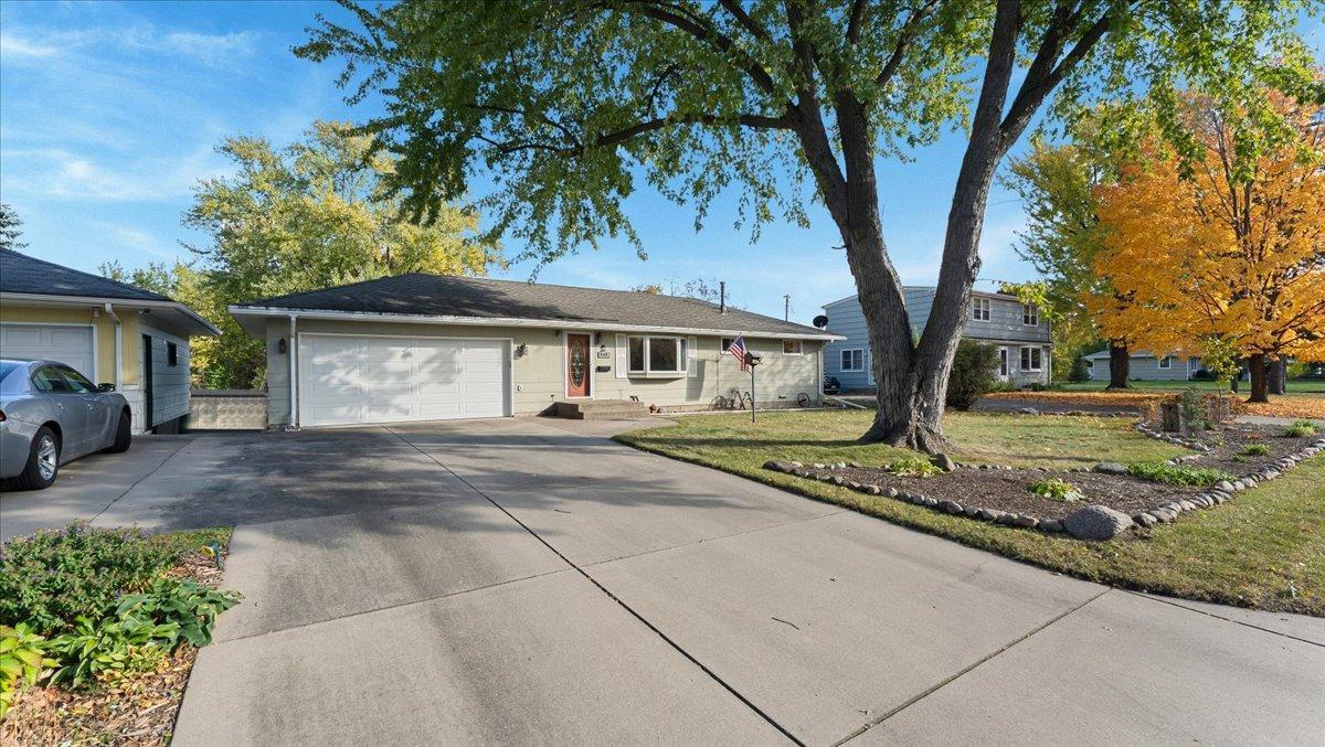 9149 Queen Avenue Property Photo 1