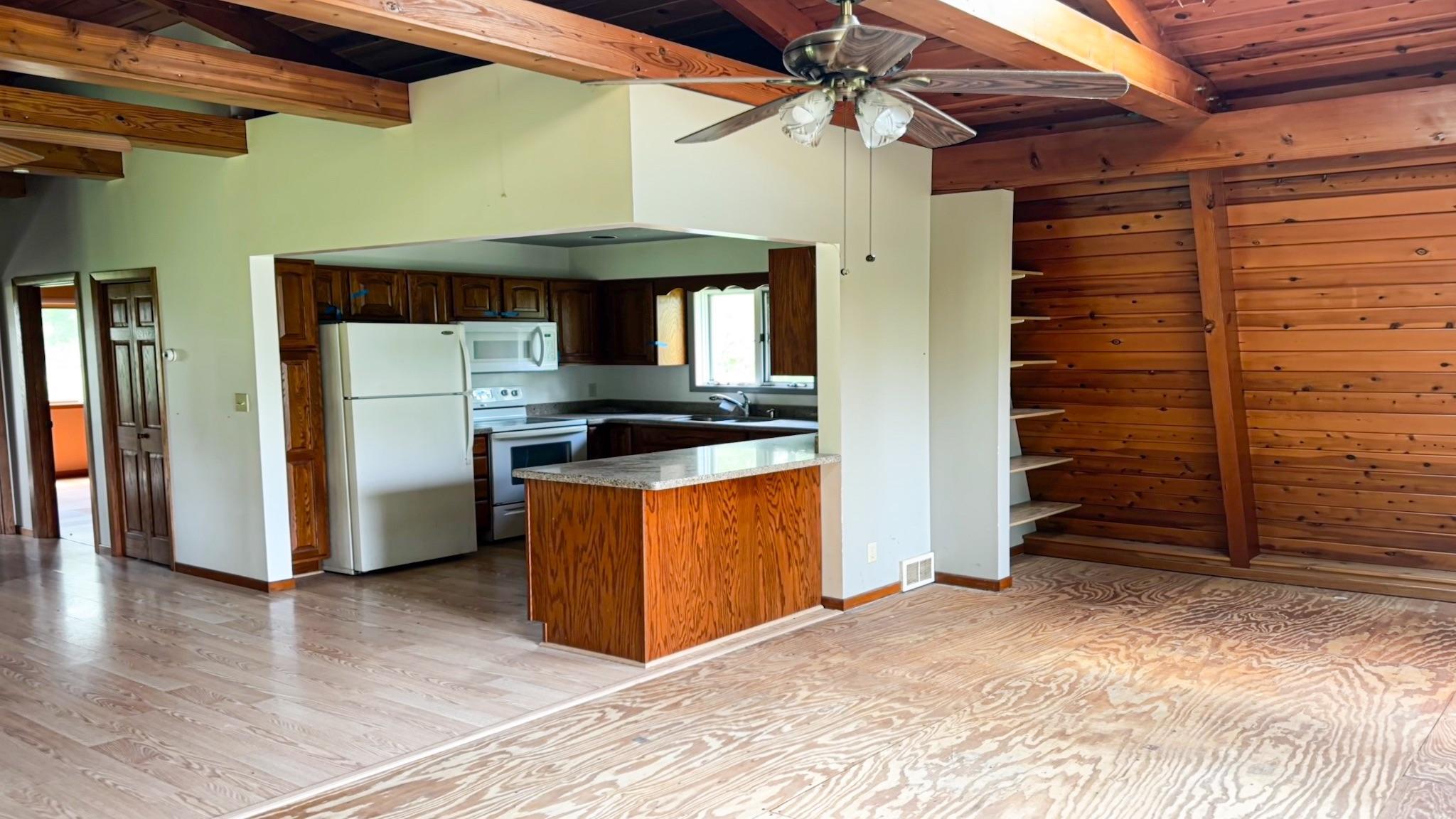 2015 1/2 Street Property Photo 8