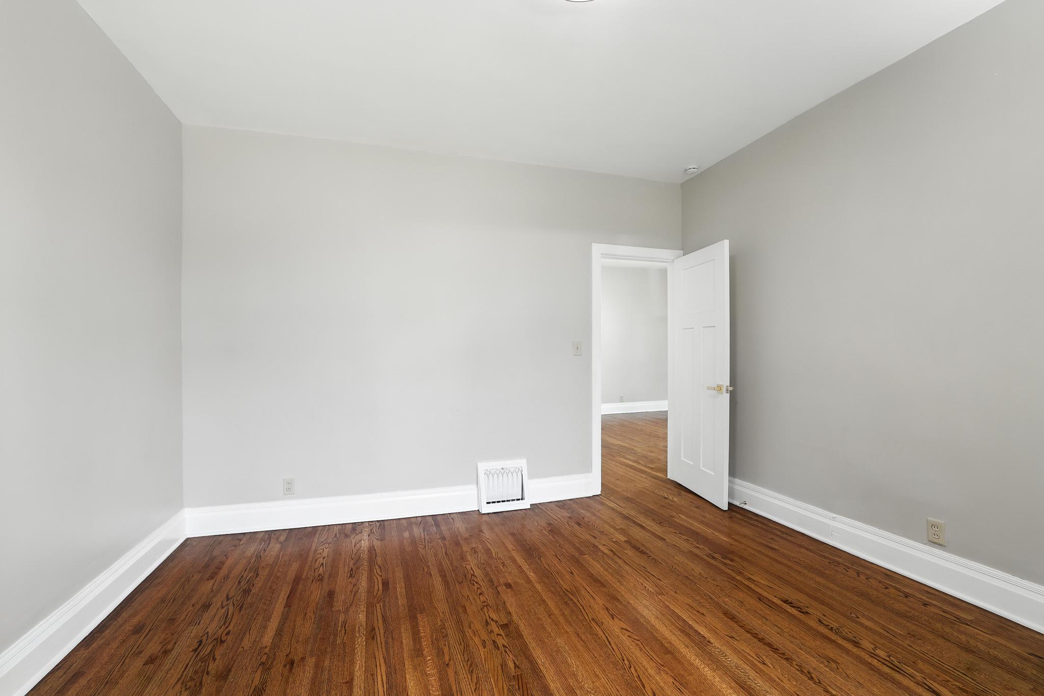 649 Lafond Avenue Property Photo 12