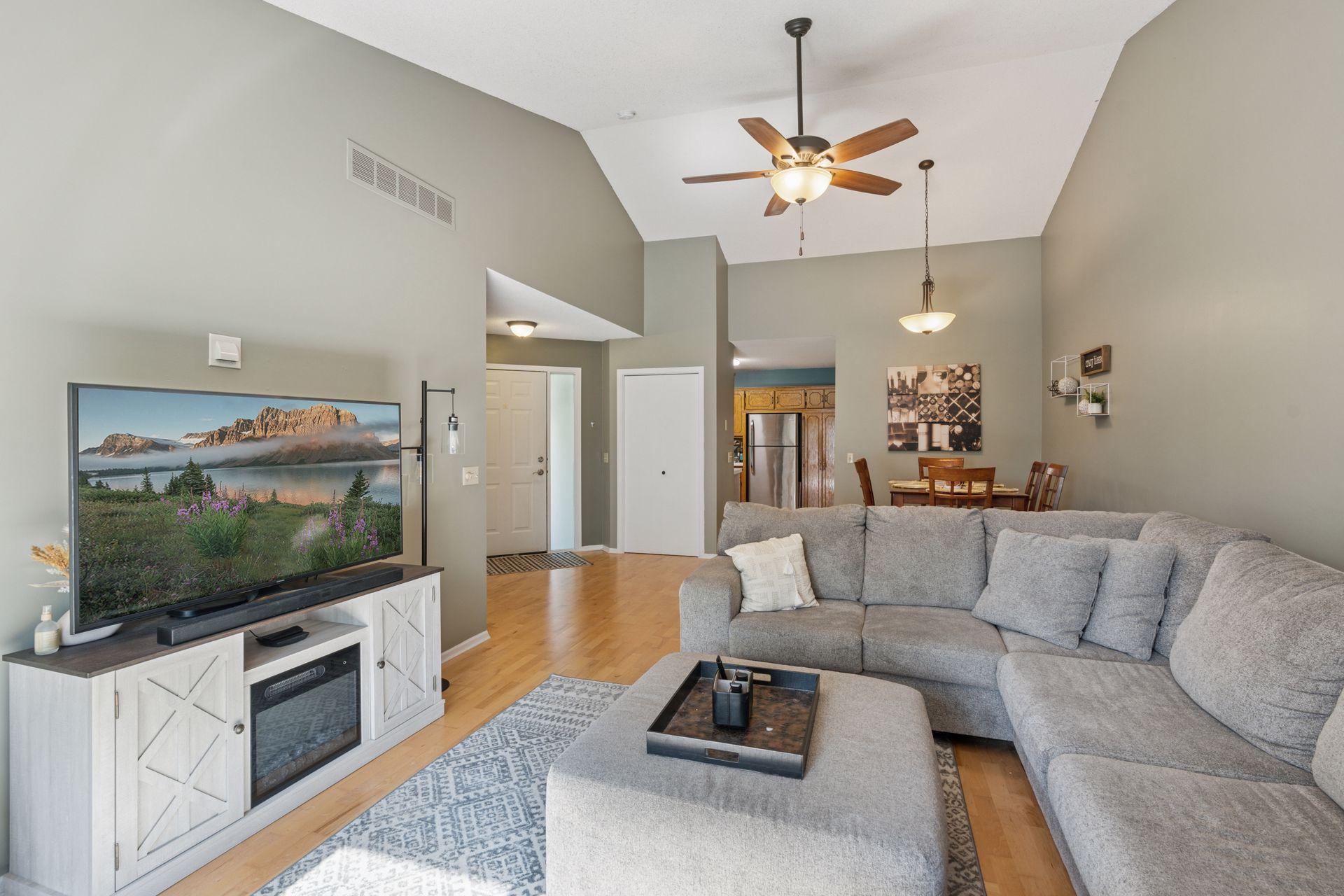 7140 Ivy Ridge Court Property Photo