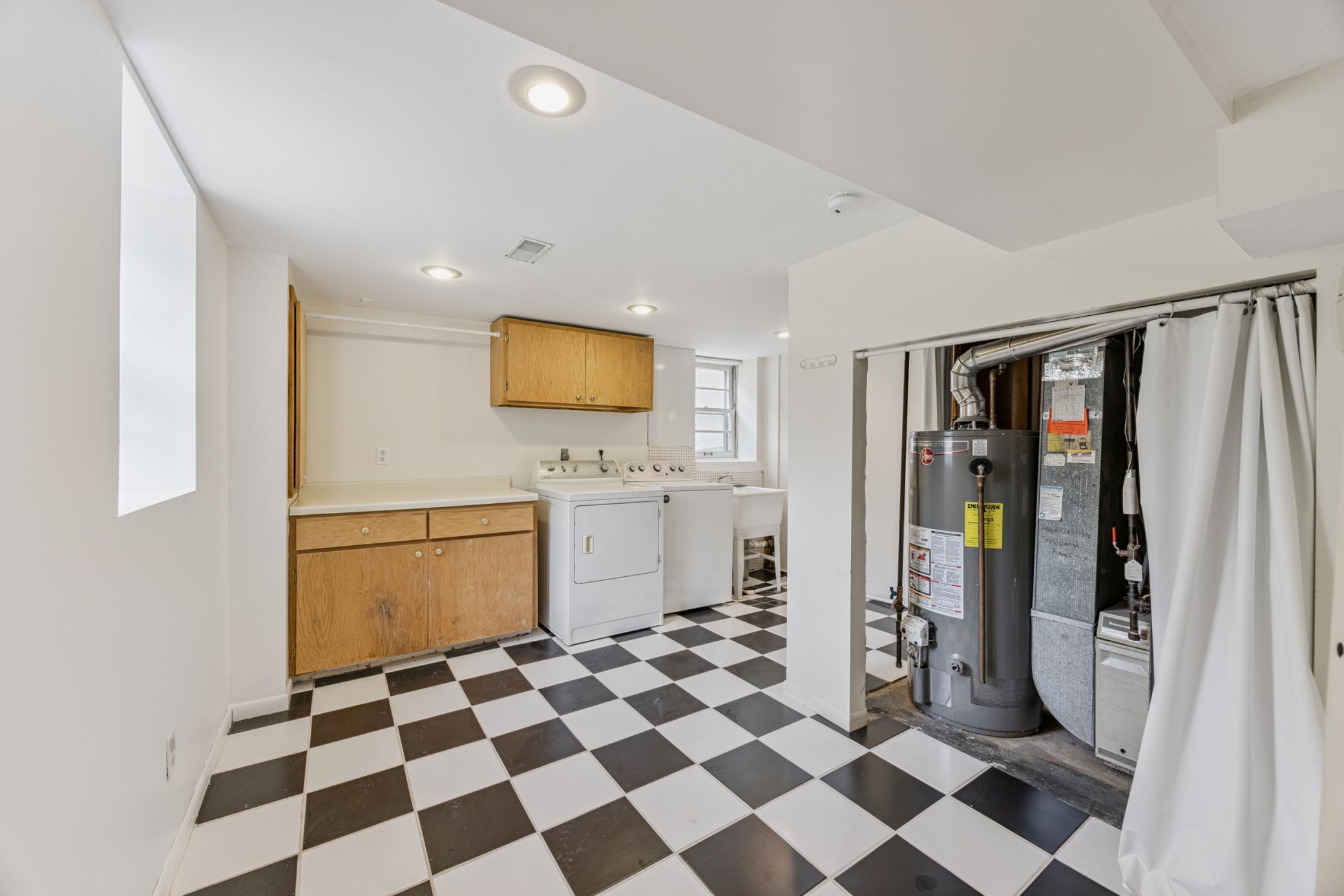 3916 Thomas Avenue Property Photo 22