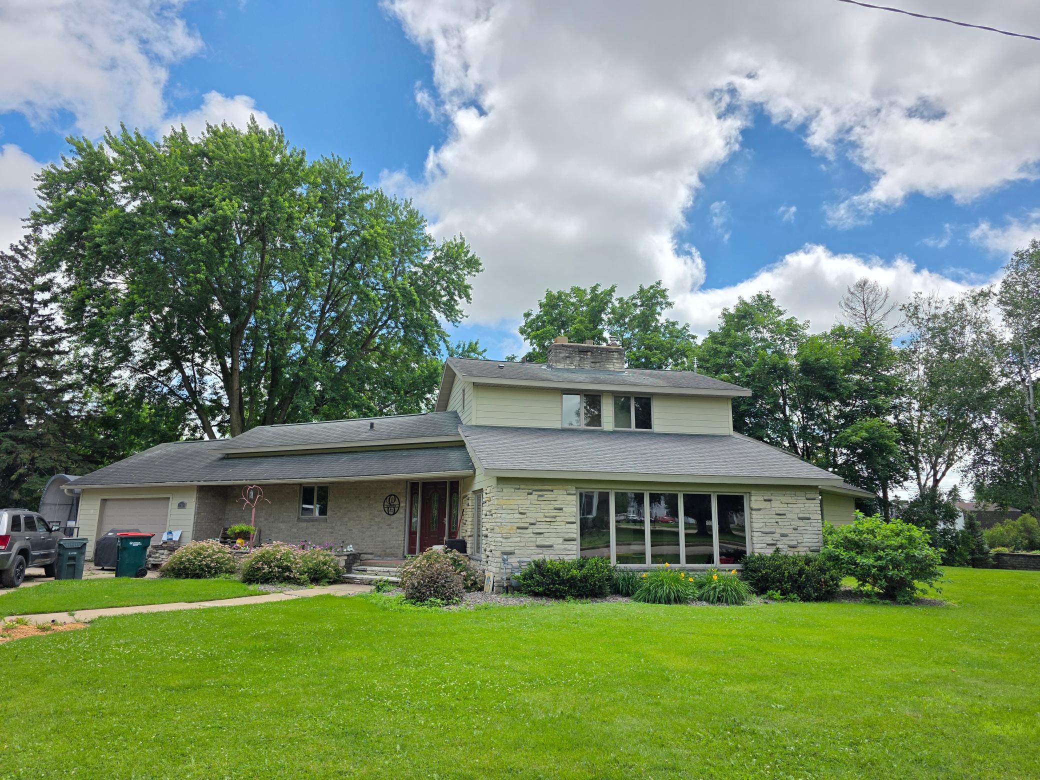 240 1st Street Property Photo 1
