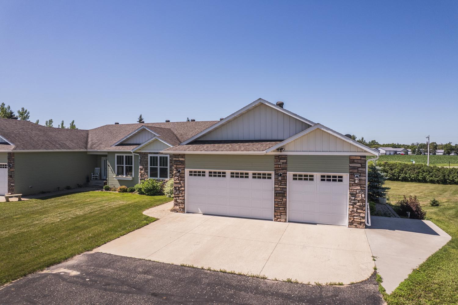 20623 County Highway 21 Property Photo 1