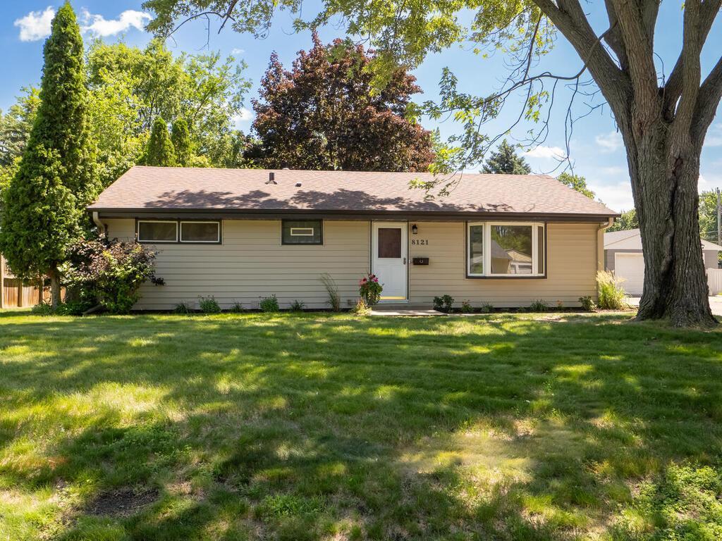 8121 Clinton Avenue Property Photo 1