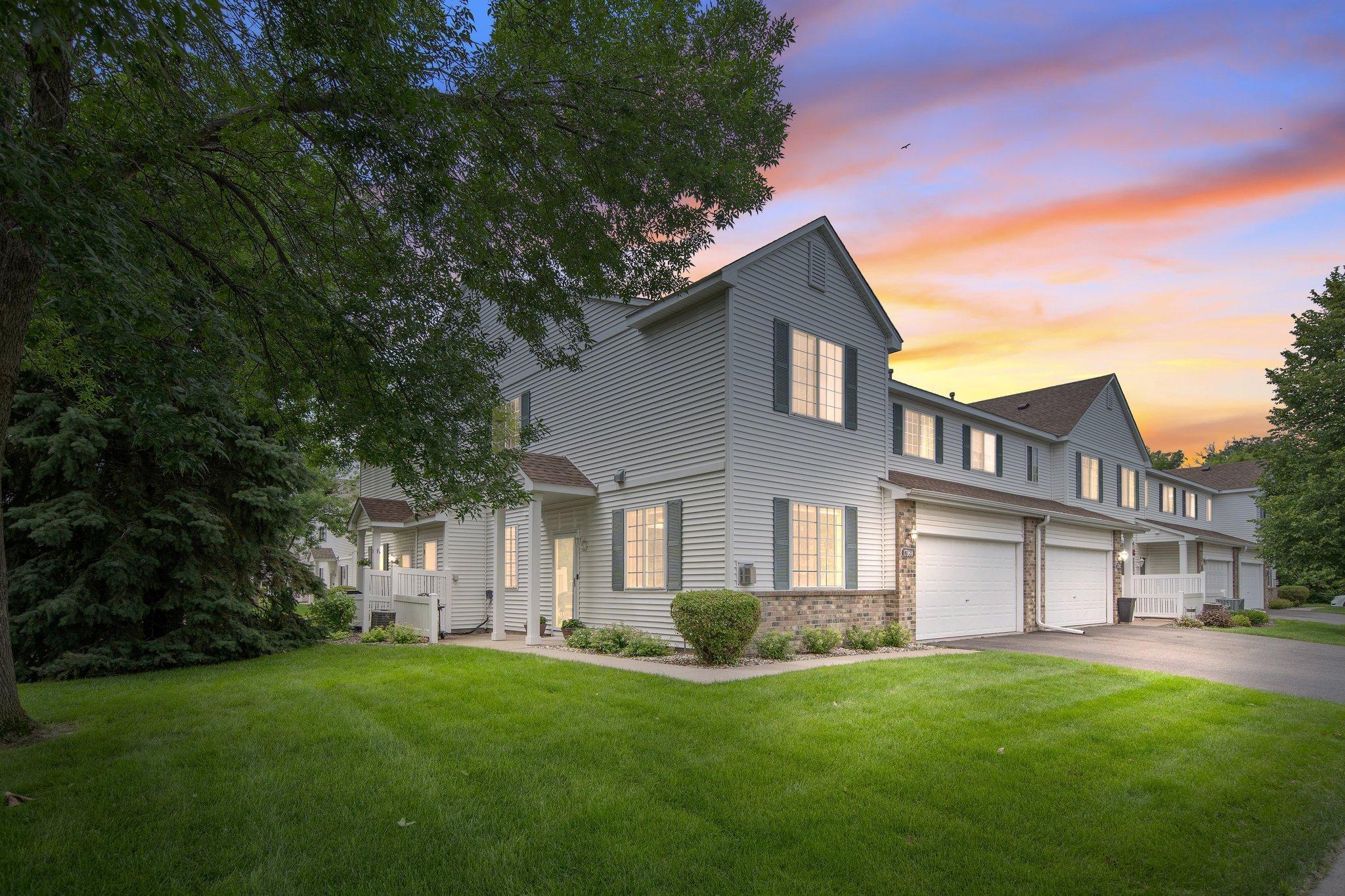 17980 69th Place Property Photo 1