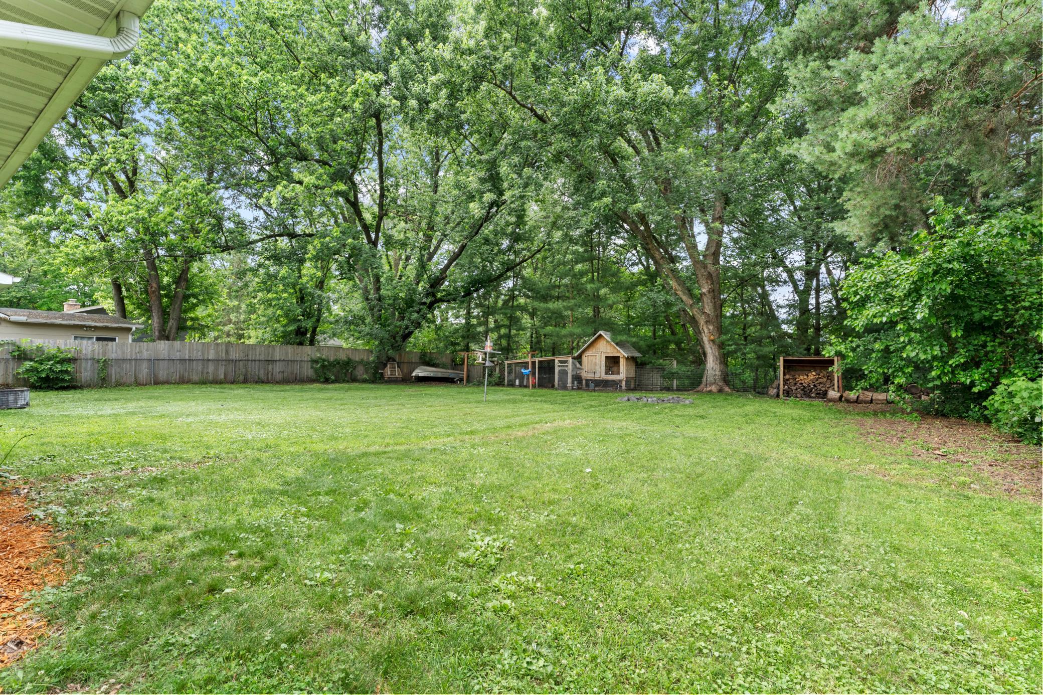 19172 E Front Boulevard Property Photo 18