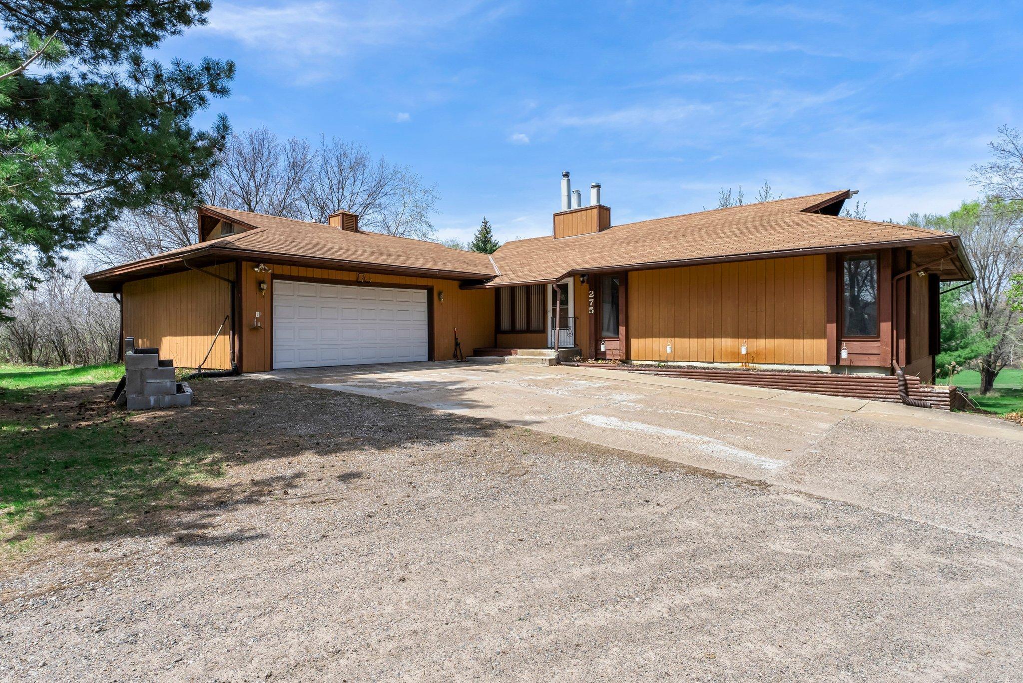 275 Andover Boulevard