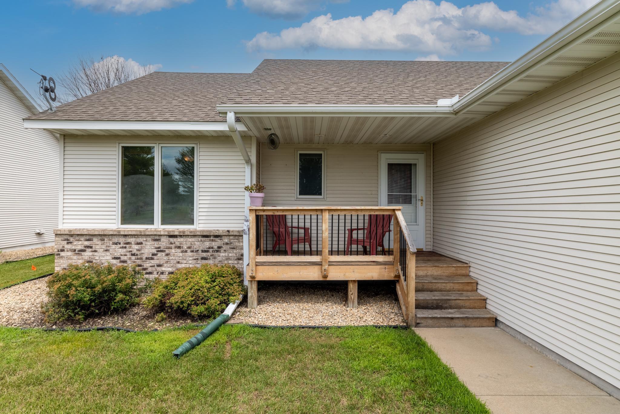 656 Obrien Parkway Property Photo 3