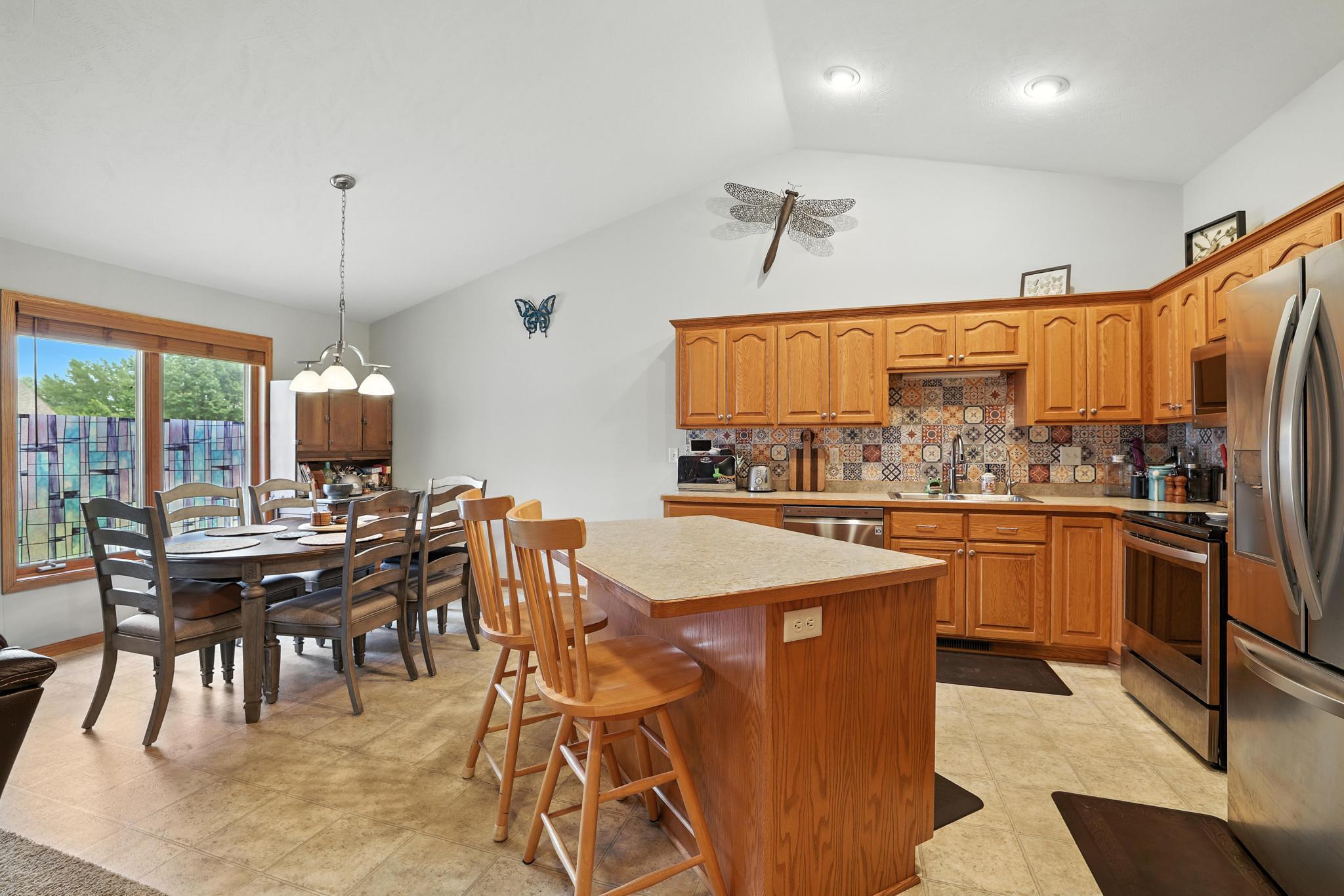 656 Obrien Parkway Property Photo 5
