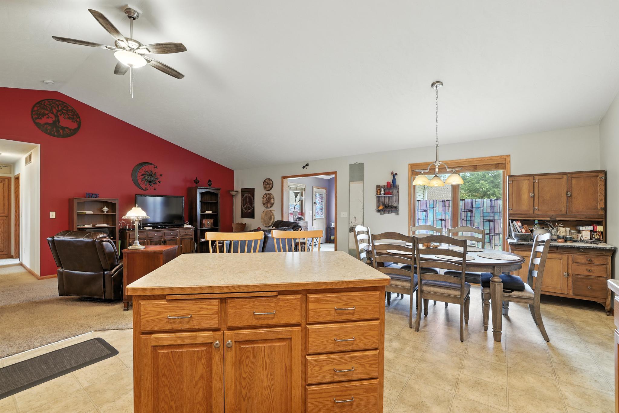 656 Obrien Parkway Property Photo 8