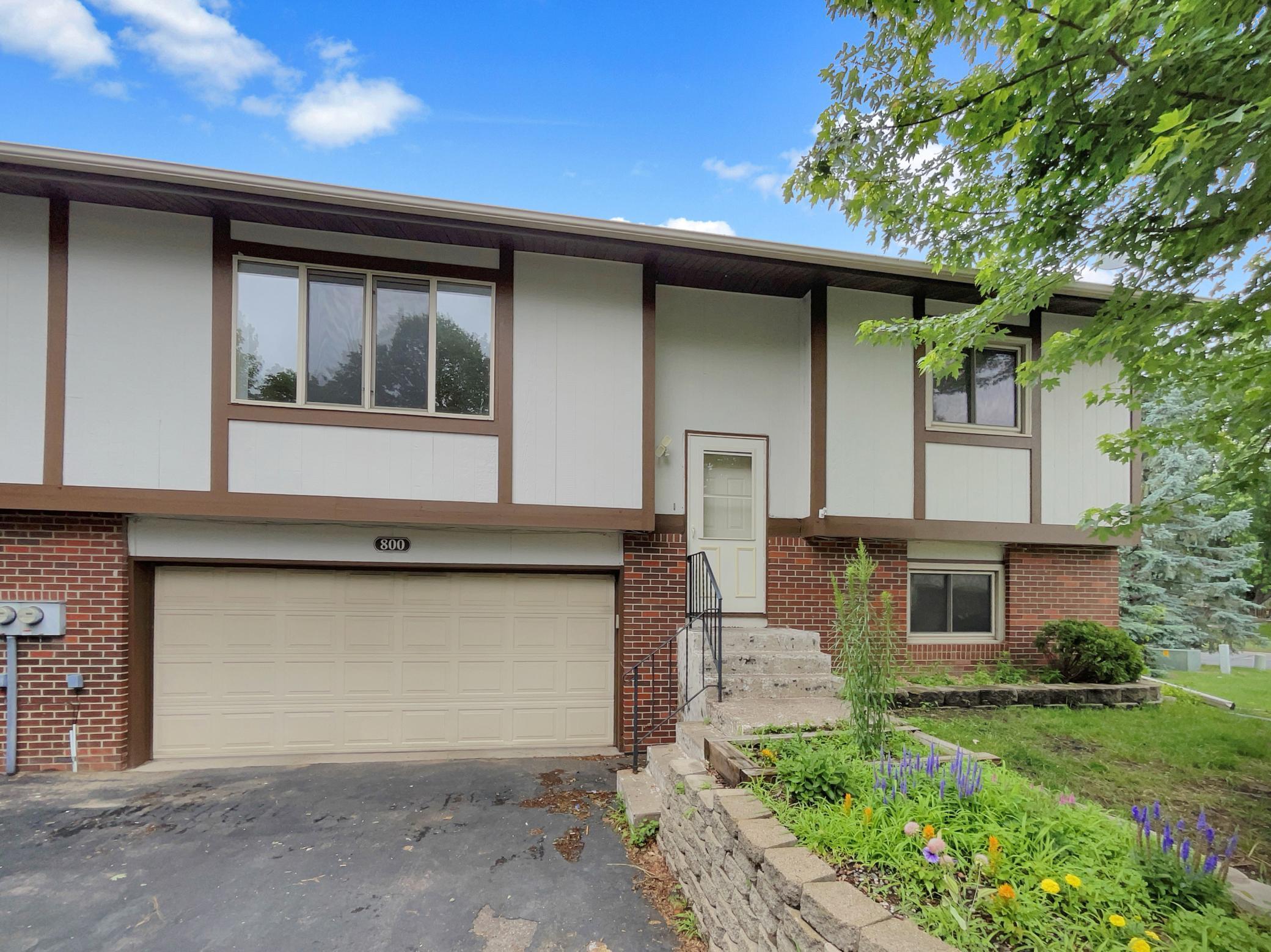 800 125th Lane Property Photo