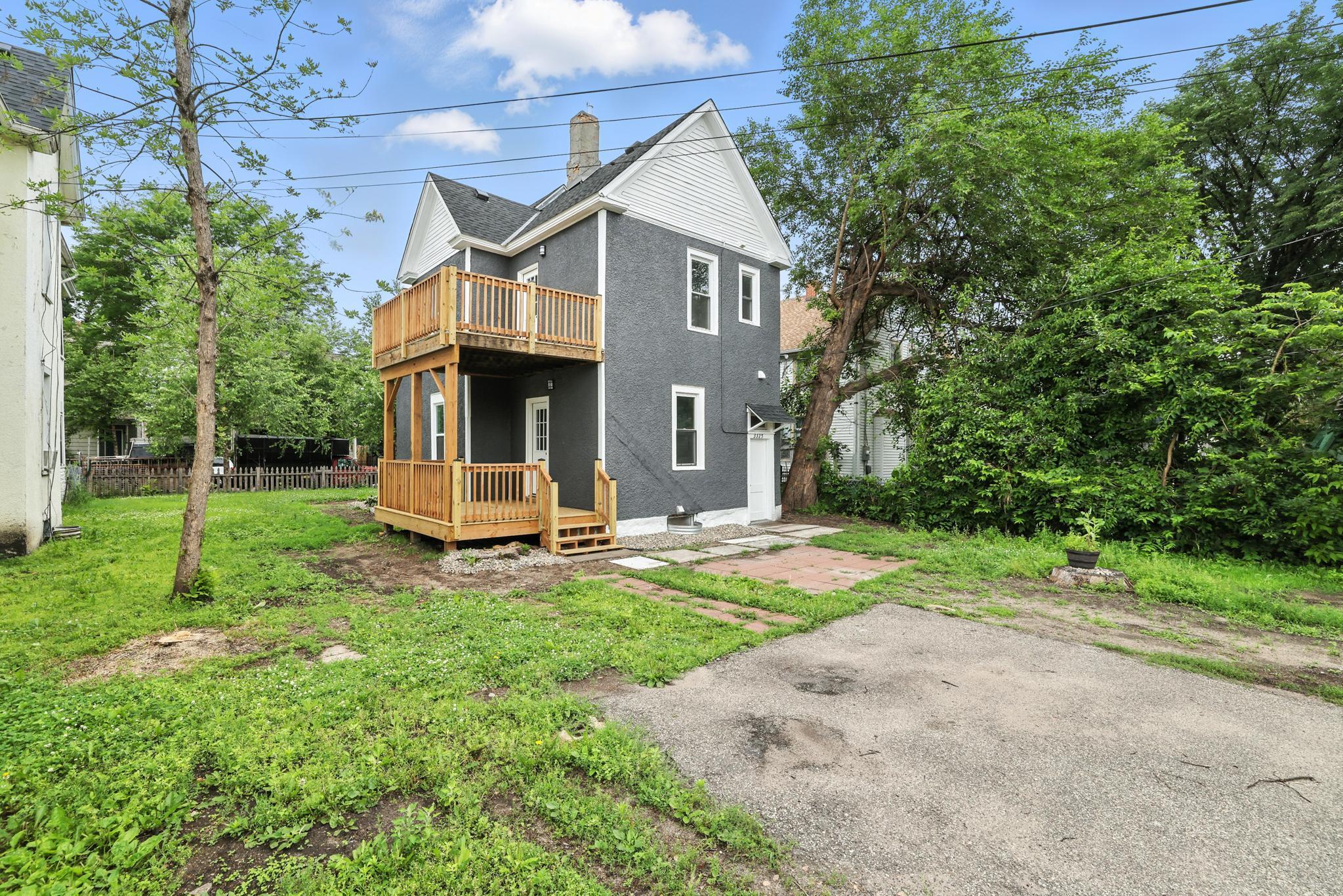 3325 5th Avenue Property Photo 2