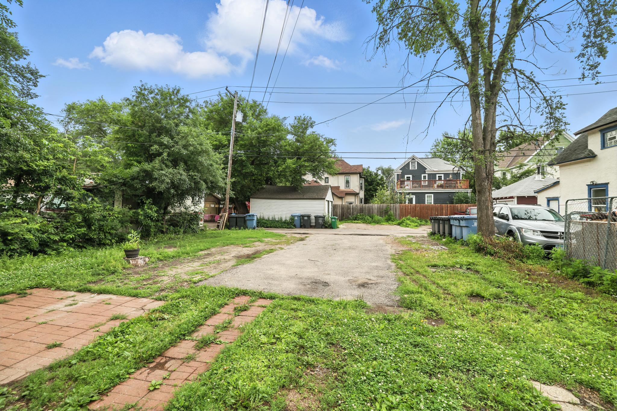 3325 5th Avenue Property Photo 4