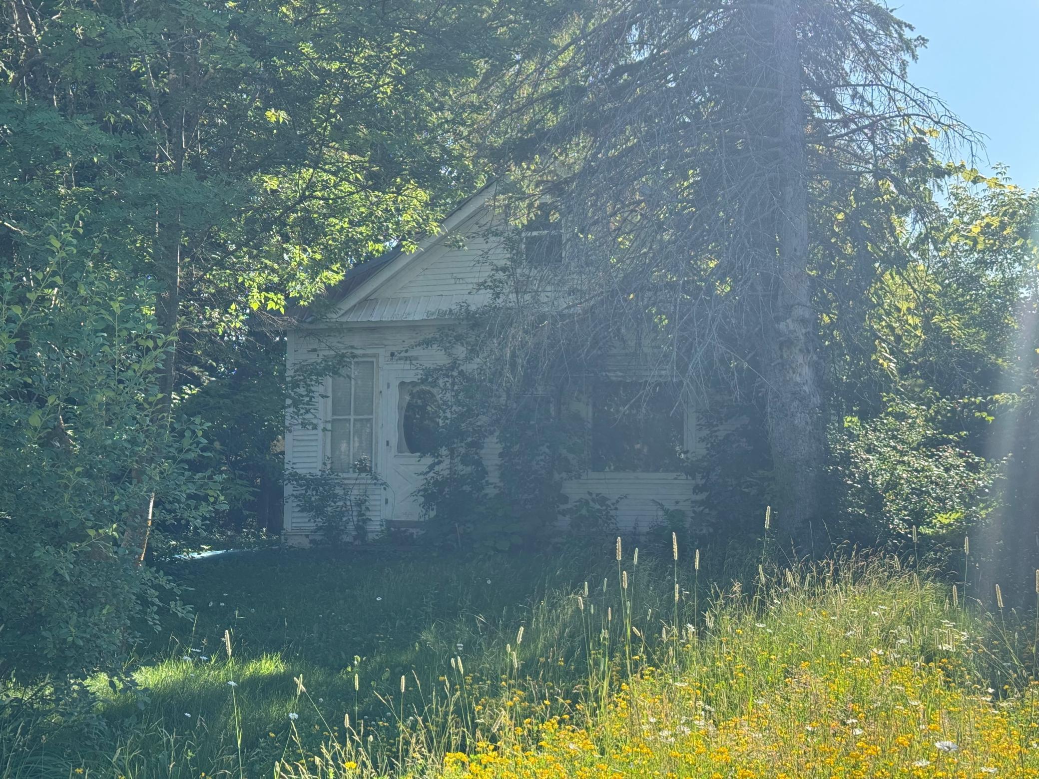 73 2nd Street Property Photo 1
