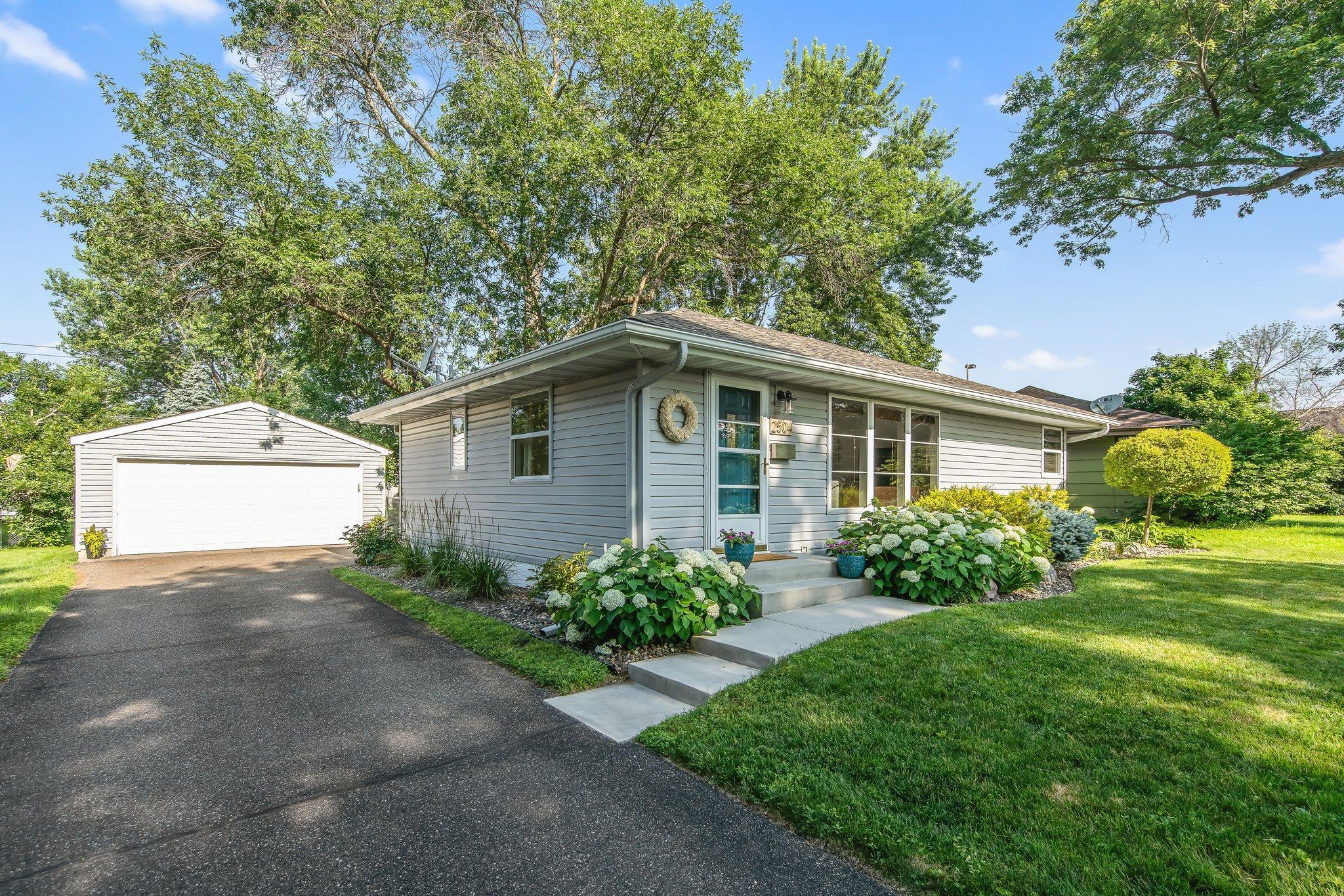 2504 Oregon Avenue Property Photo