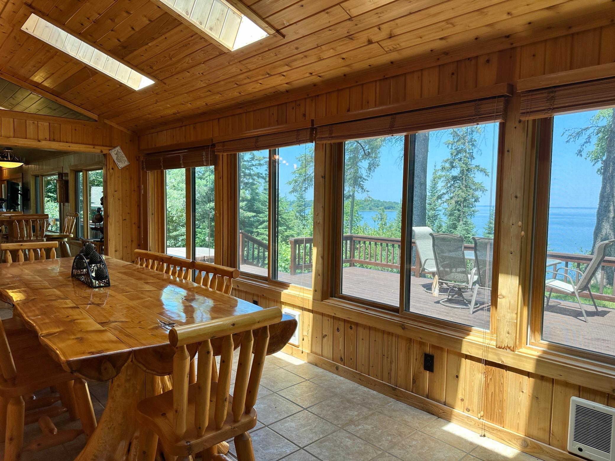 1938 Pine Cliff Road Property Photo 1