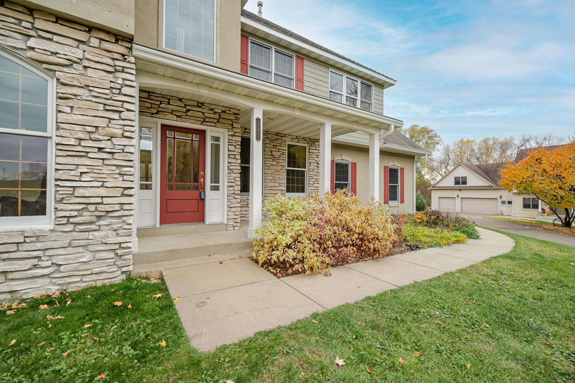 11811 Ridgemount Avenue Property Photo 3