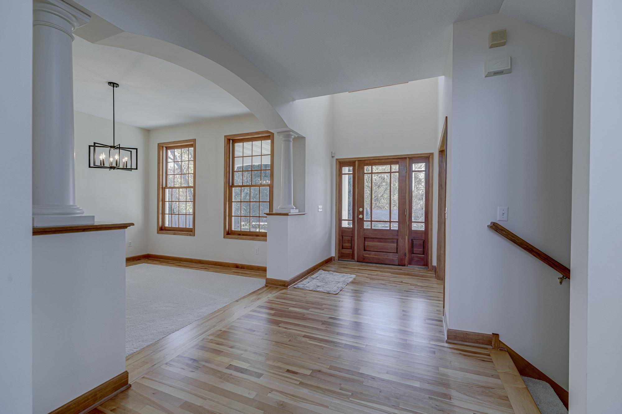 11811 Ridgemount Avenue Property Photo 6