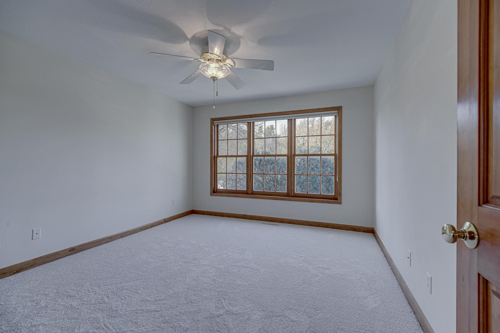 11811 Ridgemount Avenue Property Photo 39