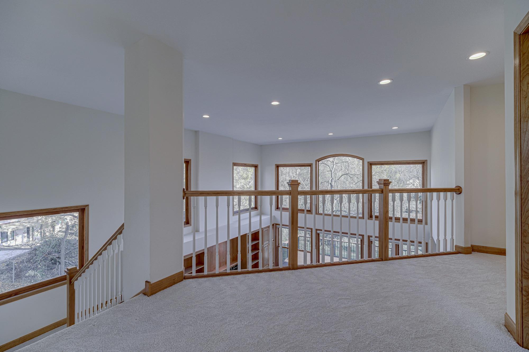 11811 Ridgemount Avenue Property Photo 40