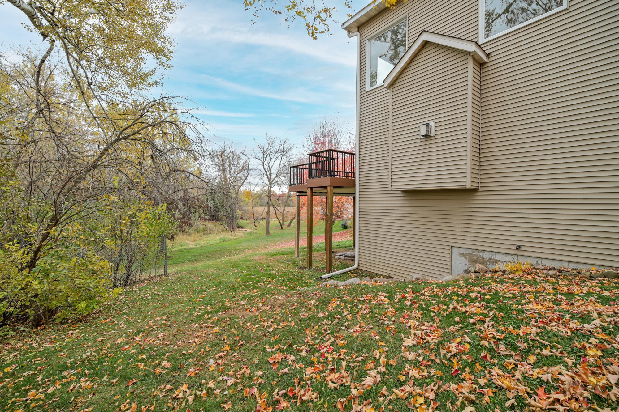 11811 Ridgemount Avenue Property Photo 54
