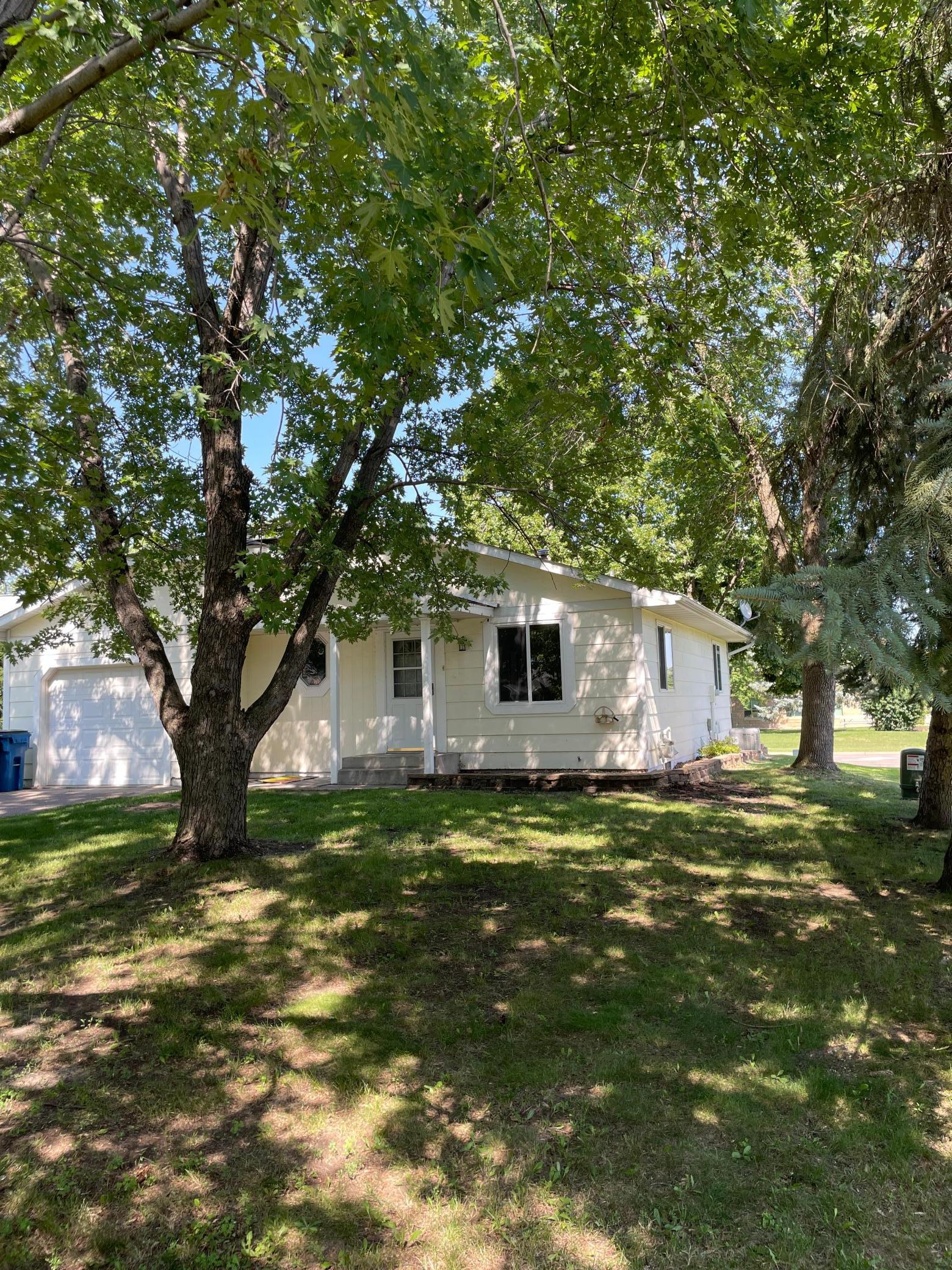 703 Washington Court Property Photo 1