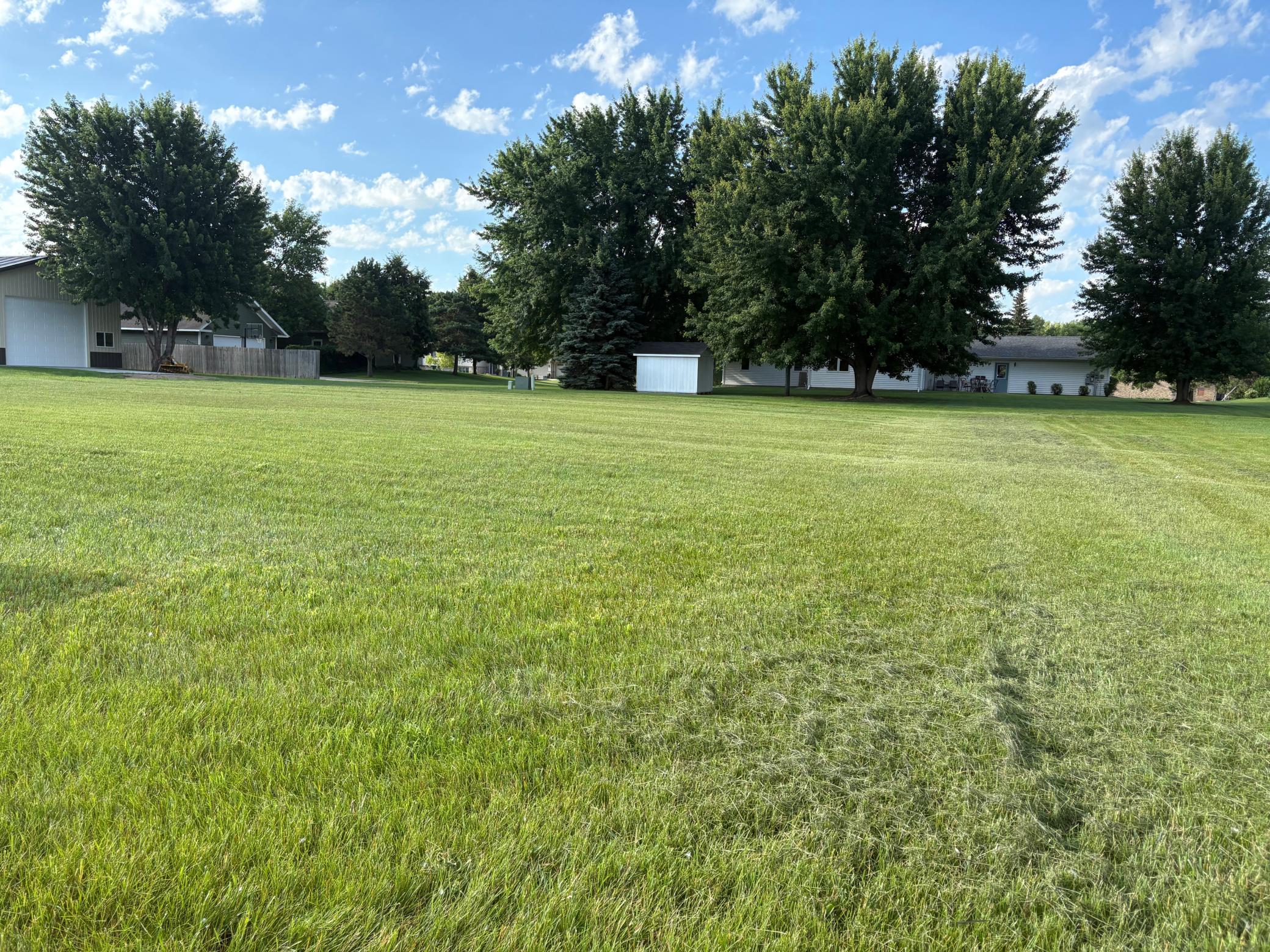 1039 Montana Avenue Property Photo 4