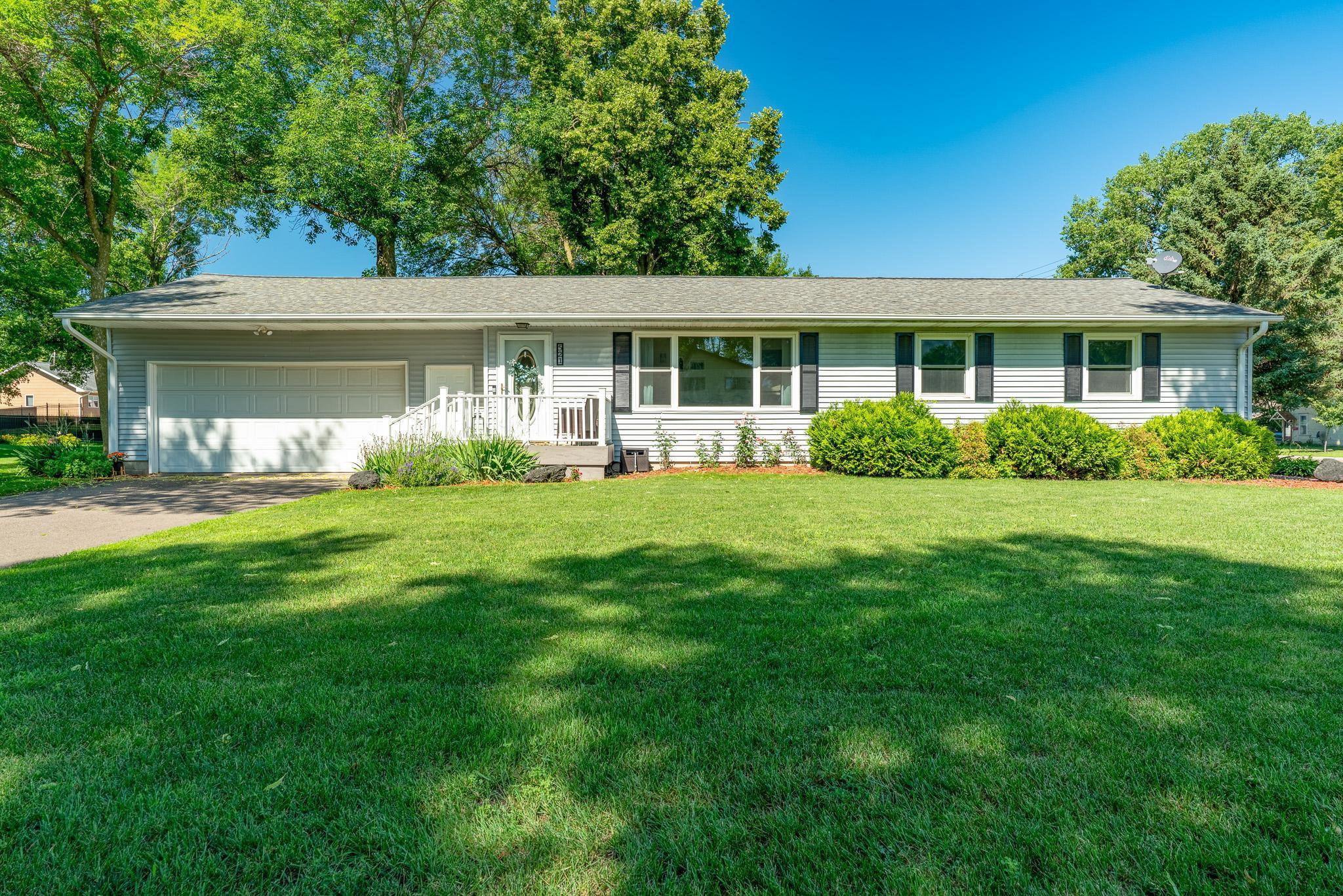 521 4th Street Property Photo 1